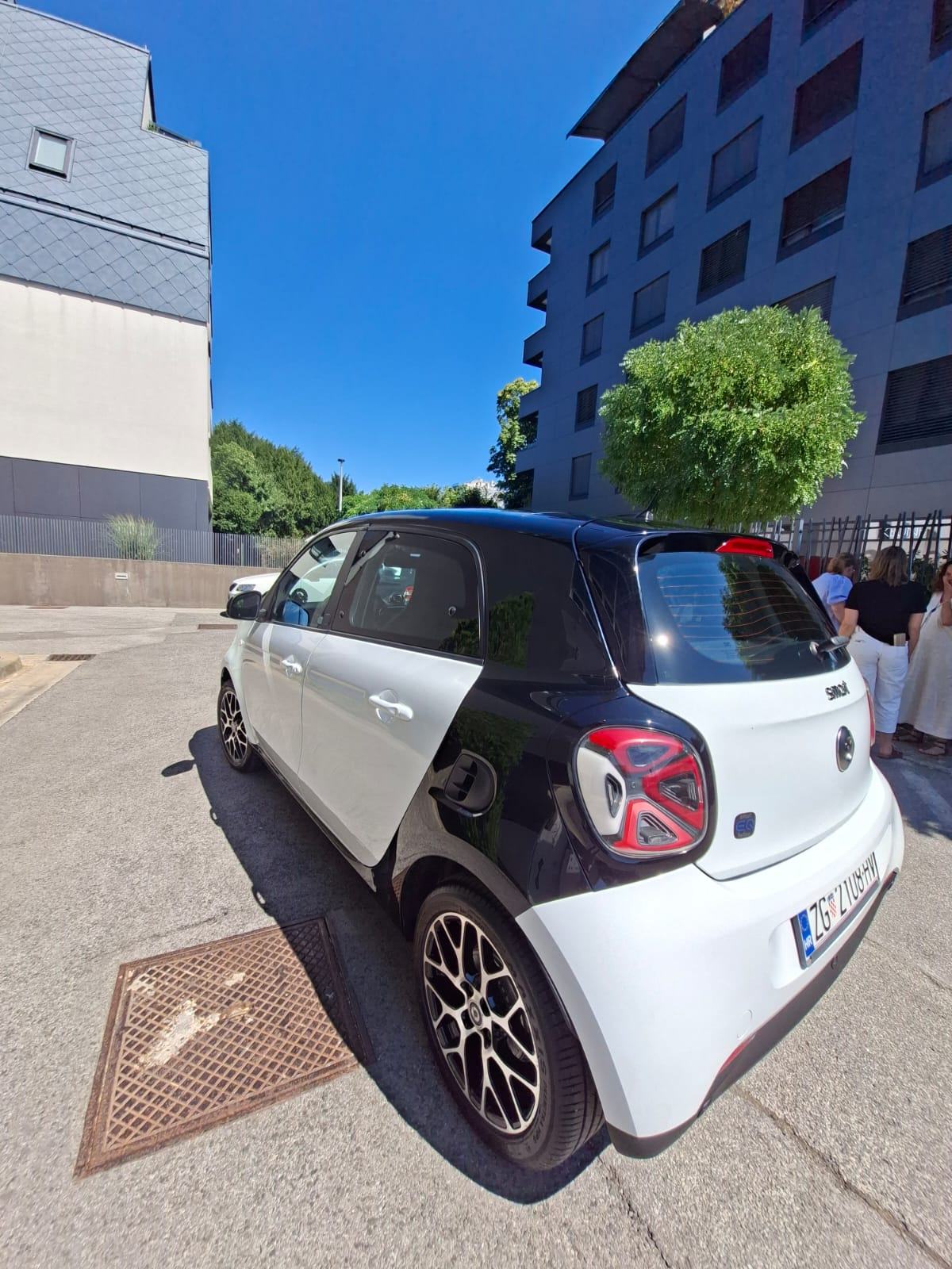 Smart EQ fortwo hatchback automatik, fotografija 5