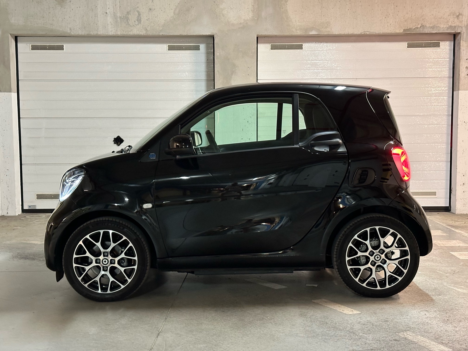 Smart EQ BLACK SPORT, 12/2022, FULL opr., može zamjena za smart benzin, fotografija 4