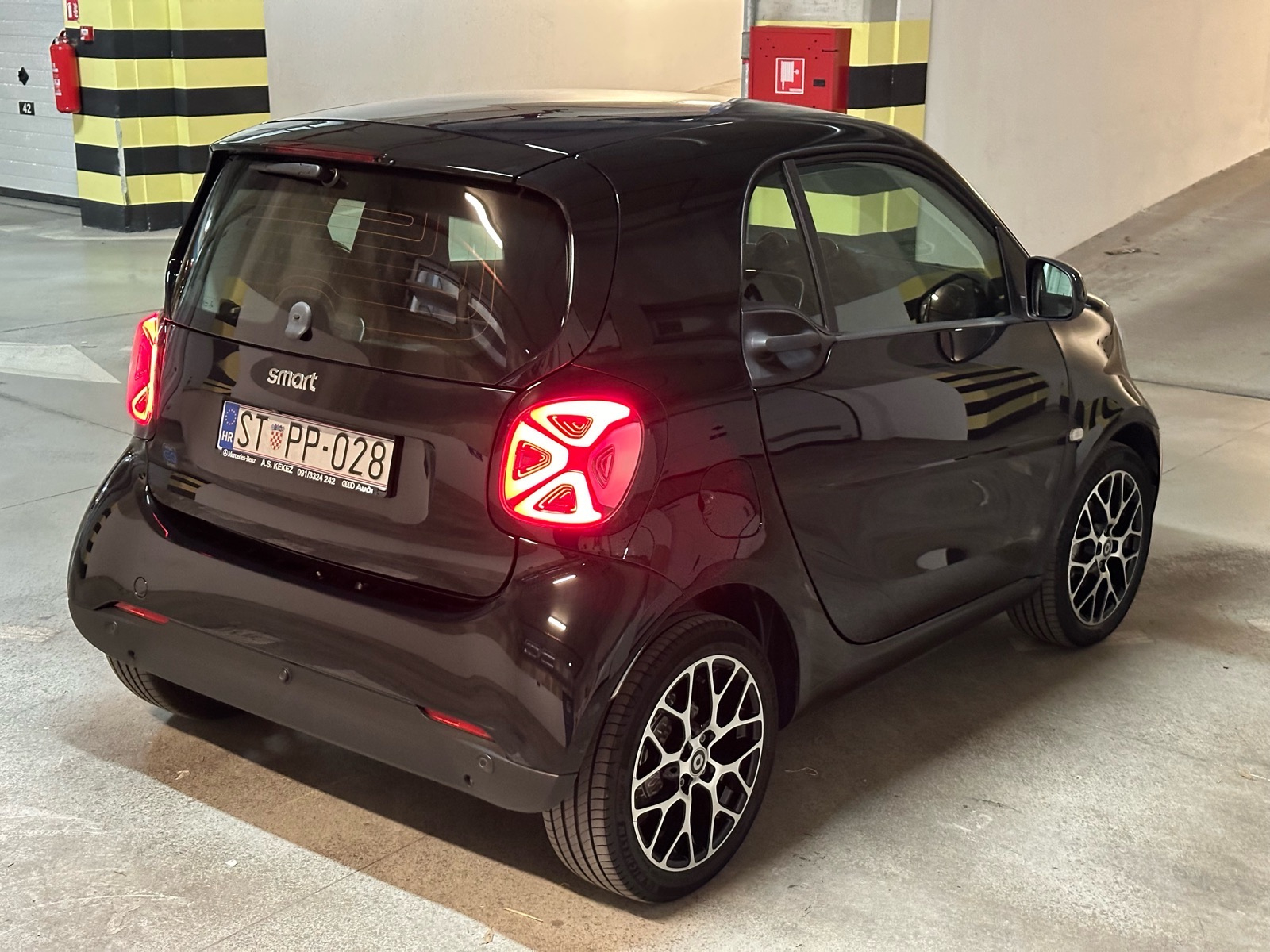Smart EQ BLACK SPORT, 12/2022, FULL opr., može zamjena za smart benzin, fotografija 6