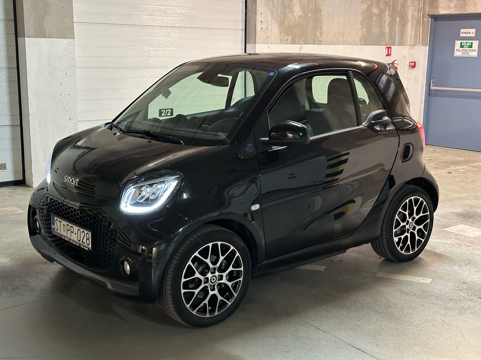 Smart EQ BLACK SPORT, 12/2022, FULL opr., može zamjena za smart benzin, fotografija 2
