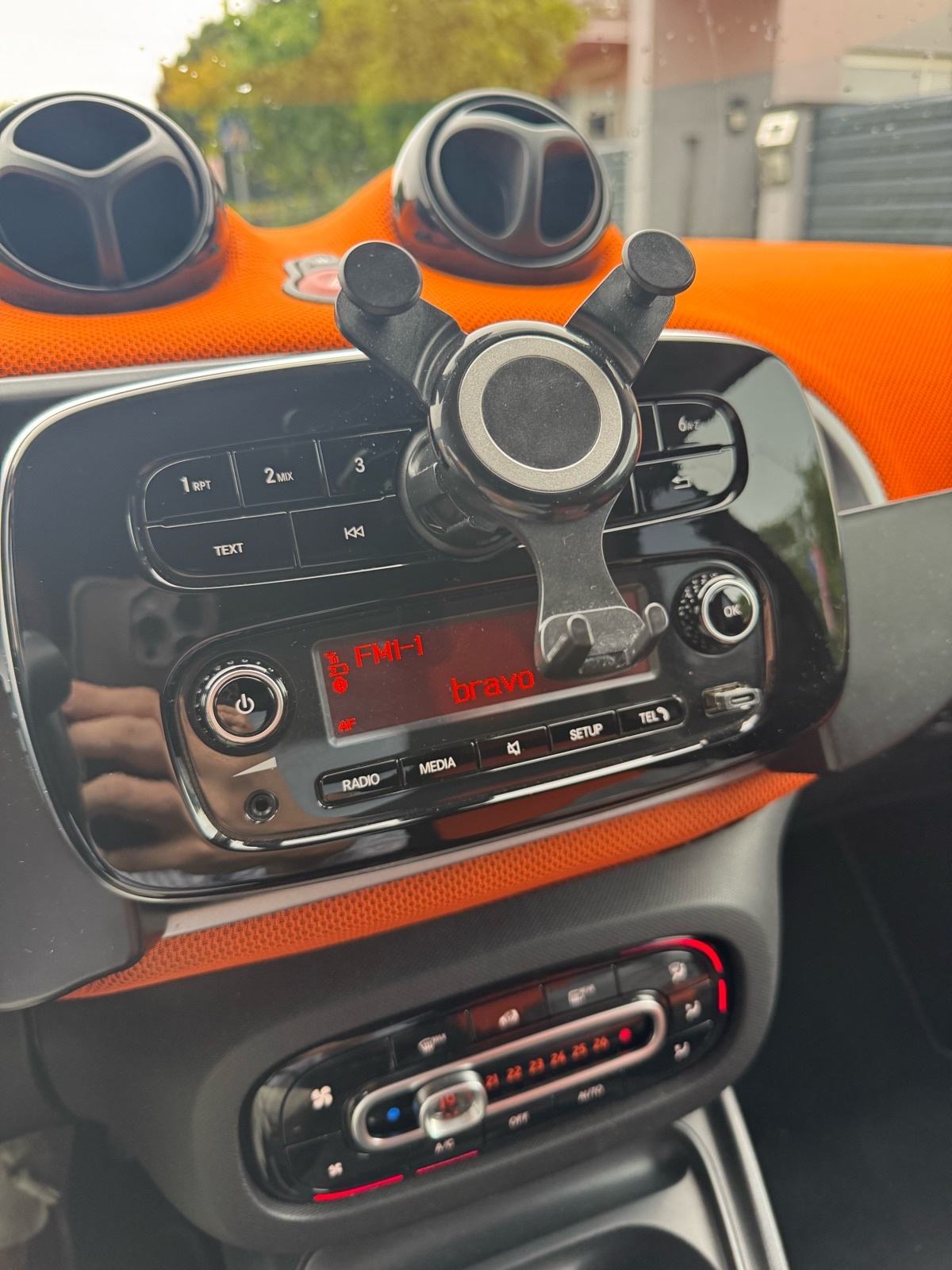 SMART FOR TWO 453, AUTOMATIK 2015 , REG 07/2026 , DVA SETA ALU KOTAČA, fotografija 13