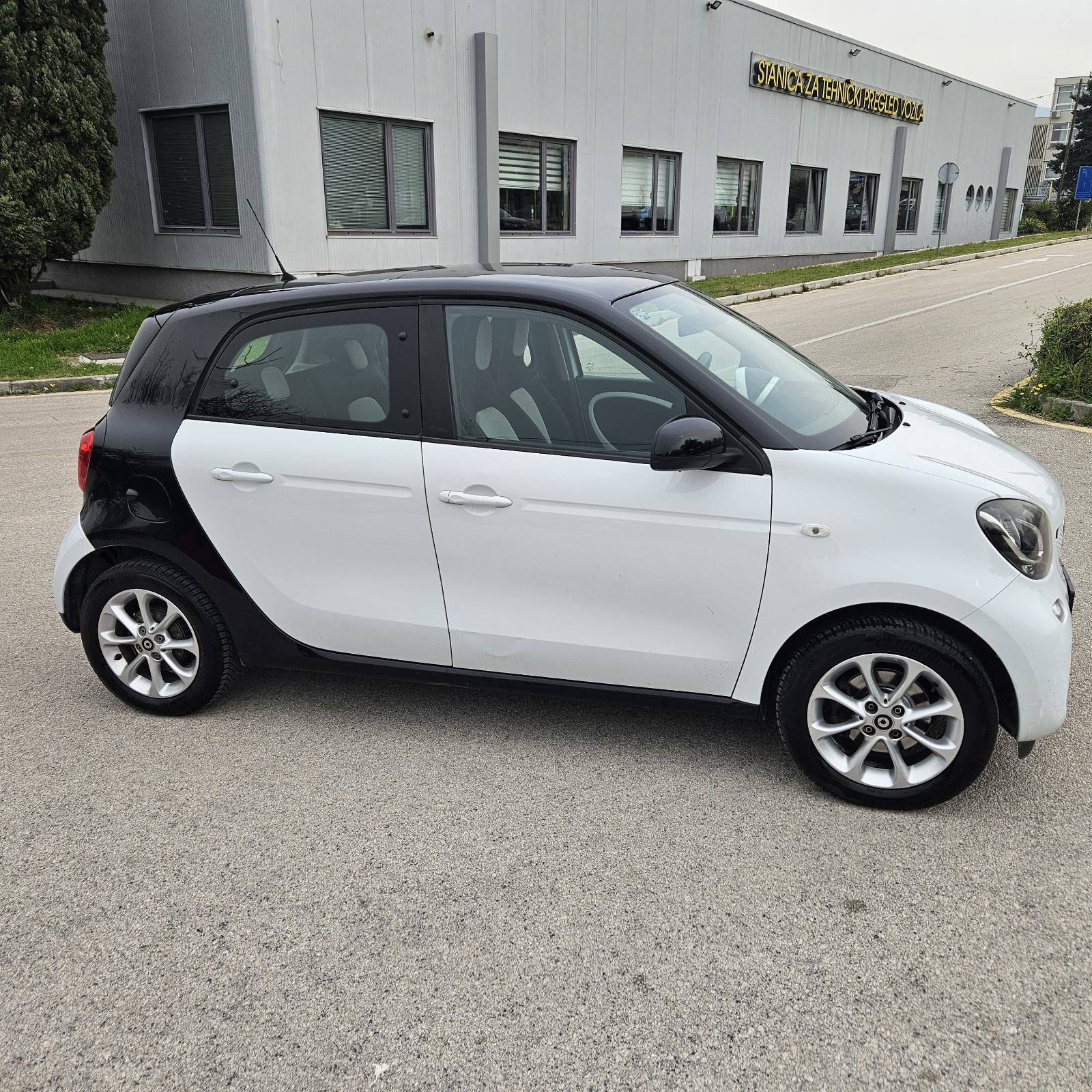 Smart forfour 1.0 reg. 06/2027, fotografija 4