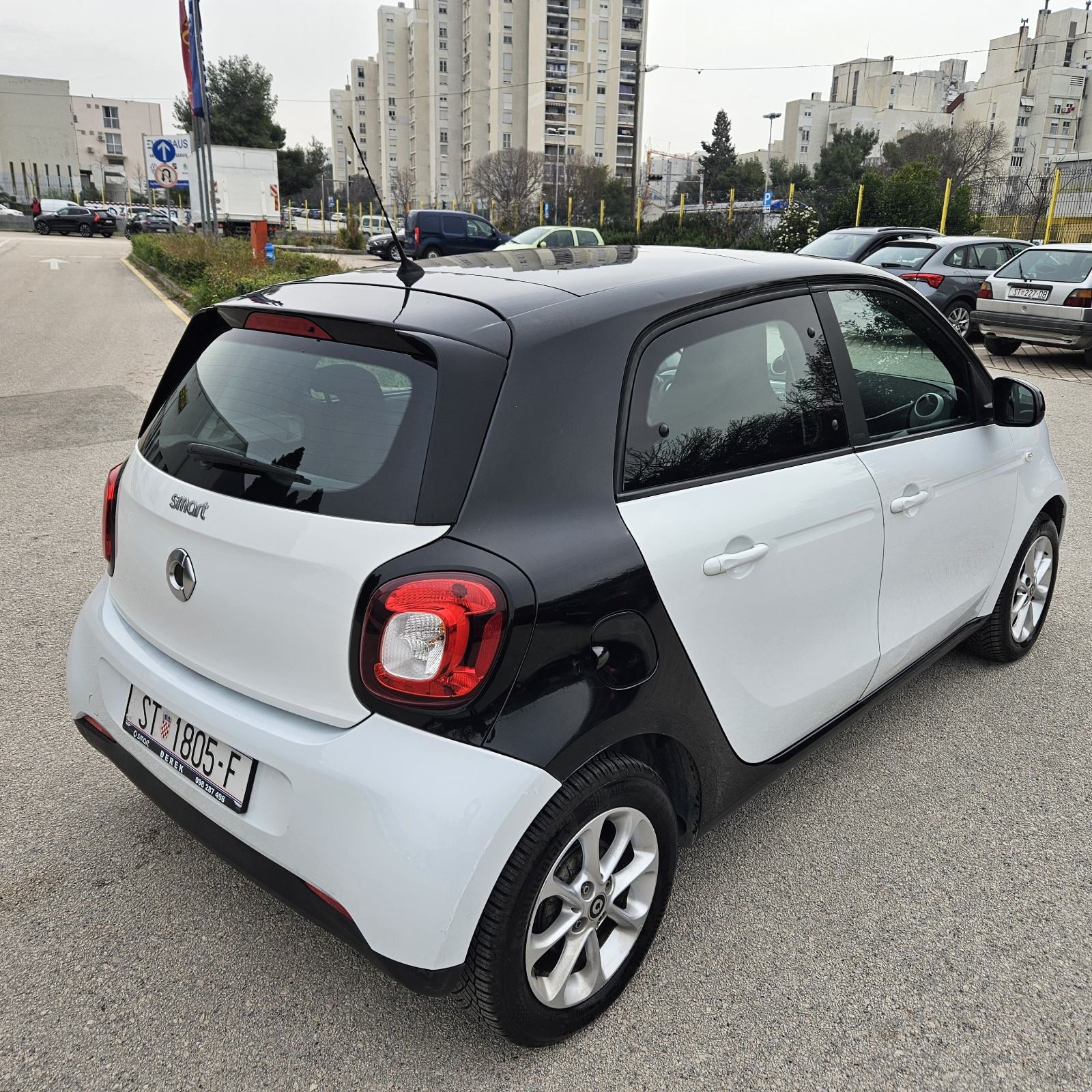 Smart forfour 1.0 reg. 06/2027, fotografija 5