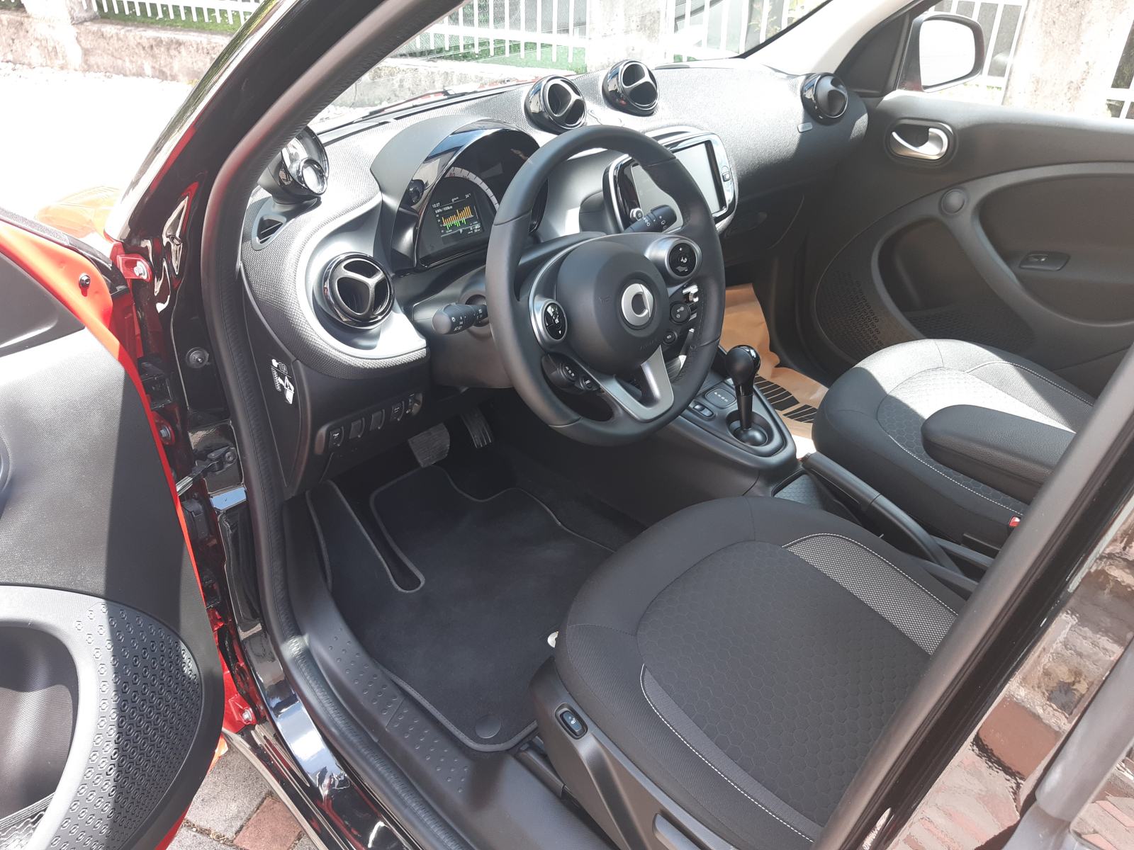 Smart forfour EQ 17 TKM NOVO, fotografija 13