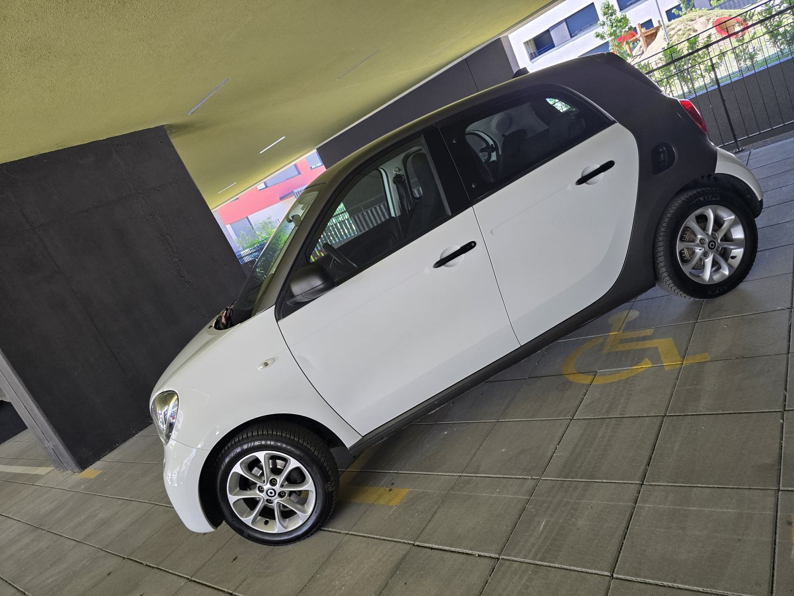 Smart forfour 1.0 Alu,Klima,Mf-Volan,Kao Nov Samo 77000km Kredit-Zamj, pogled izvana - slika 4