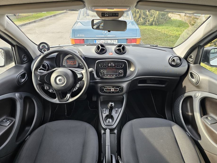 Smart forfour Smart EQ automatik, fotografija 12