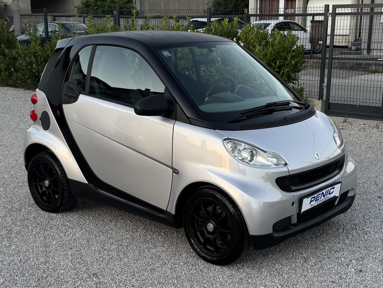 Smart fortwo 1.0 AUTOMATIK - KLIMA - IZVRSNO STANJE, fotografija 4