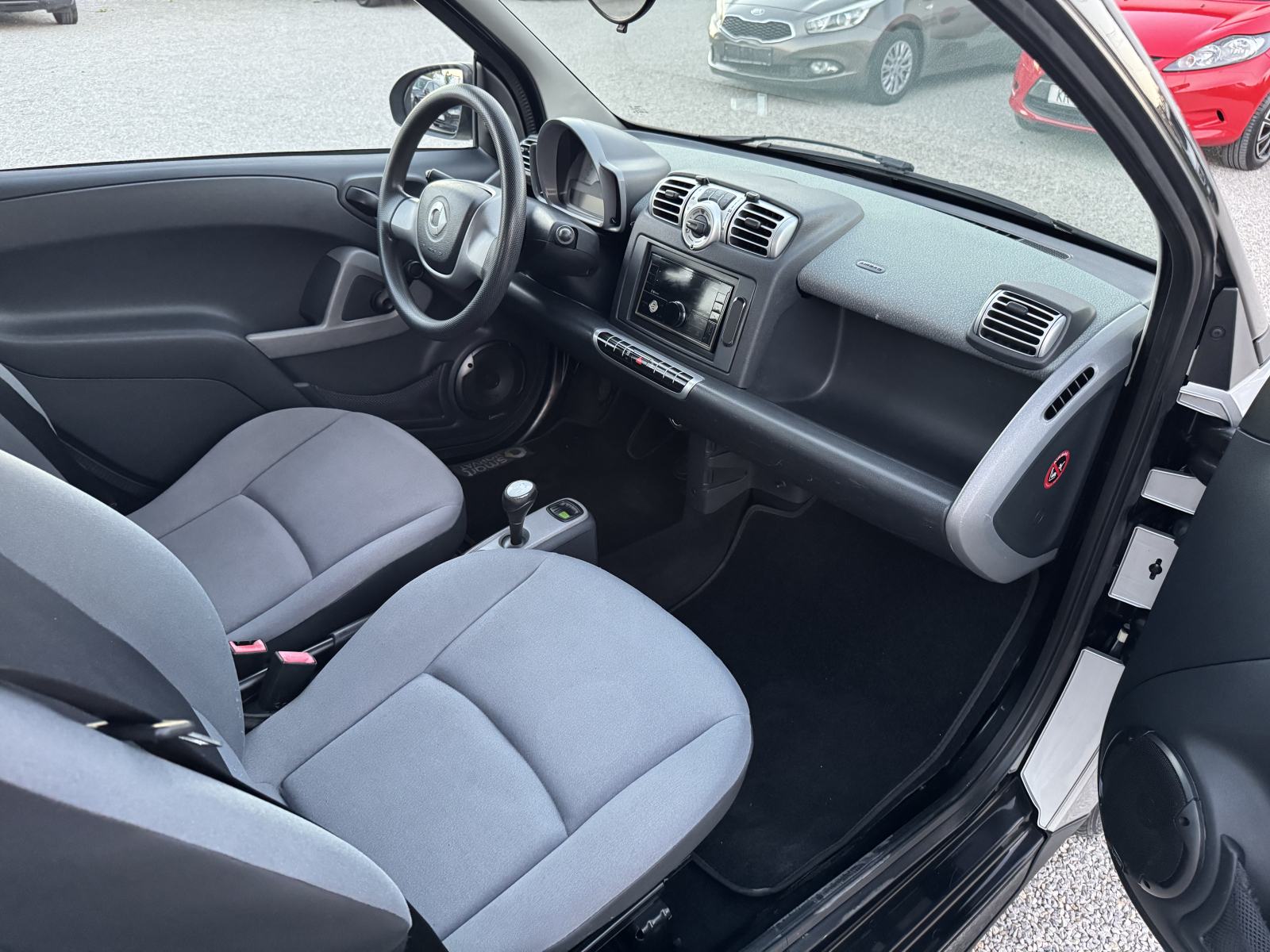 Smart fortwo 1.0 AUTOMATIK - KLIMA - IZVRSNO STANJE, fotografija 10