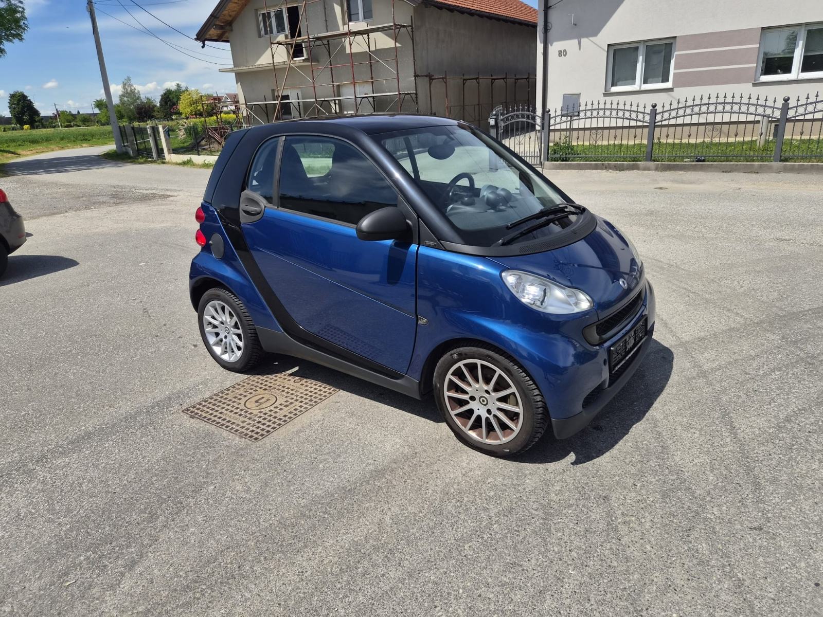 SMART FORTWO 1.0. **GOD. DANA REG.**, pogled izvana - slika 3