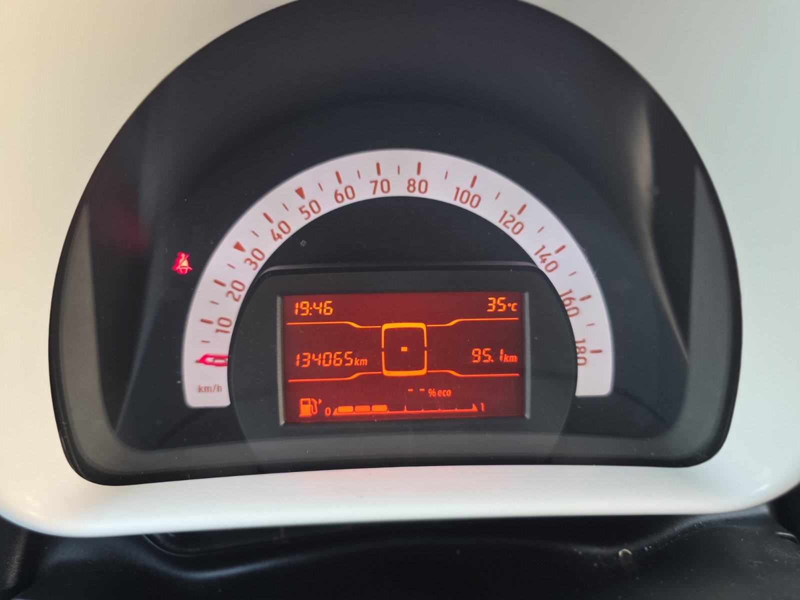 Smart fortwo 1.0 *MOGUĆA ZAMJENA*, fotografija 13