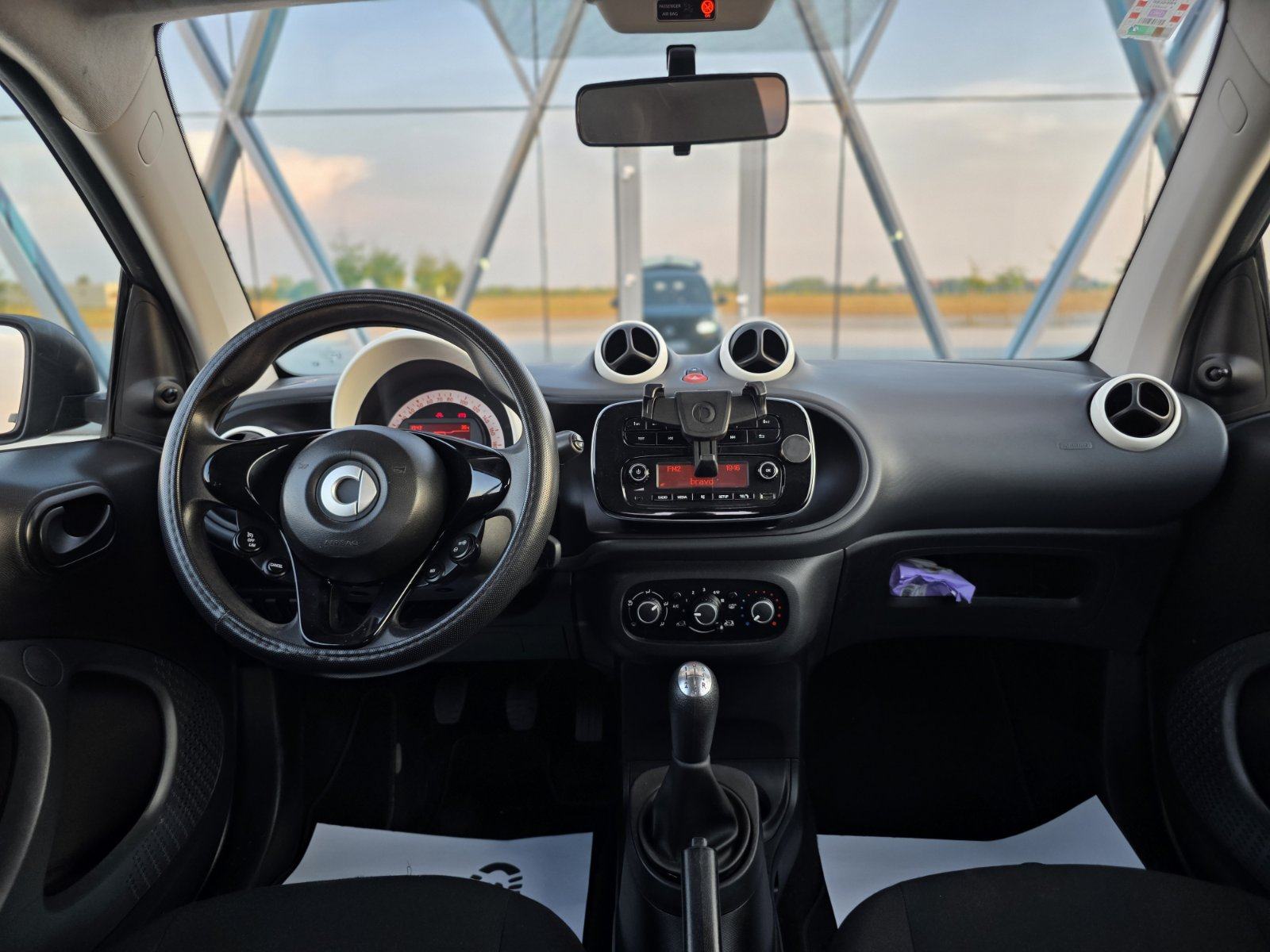 Smart fortwo 1.0 *MOGUĆA ZAMJENA*, fotografija 9