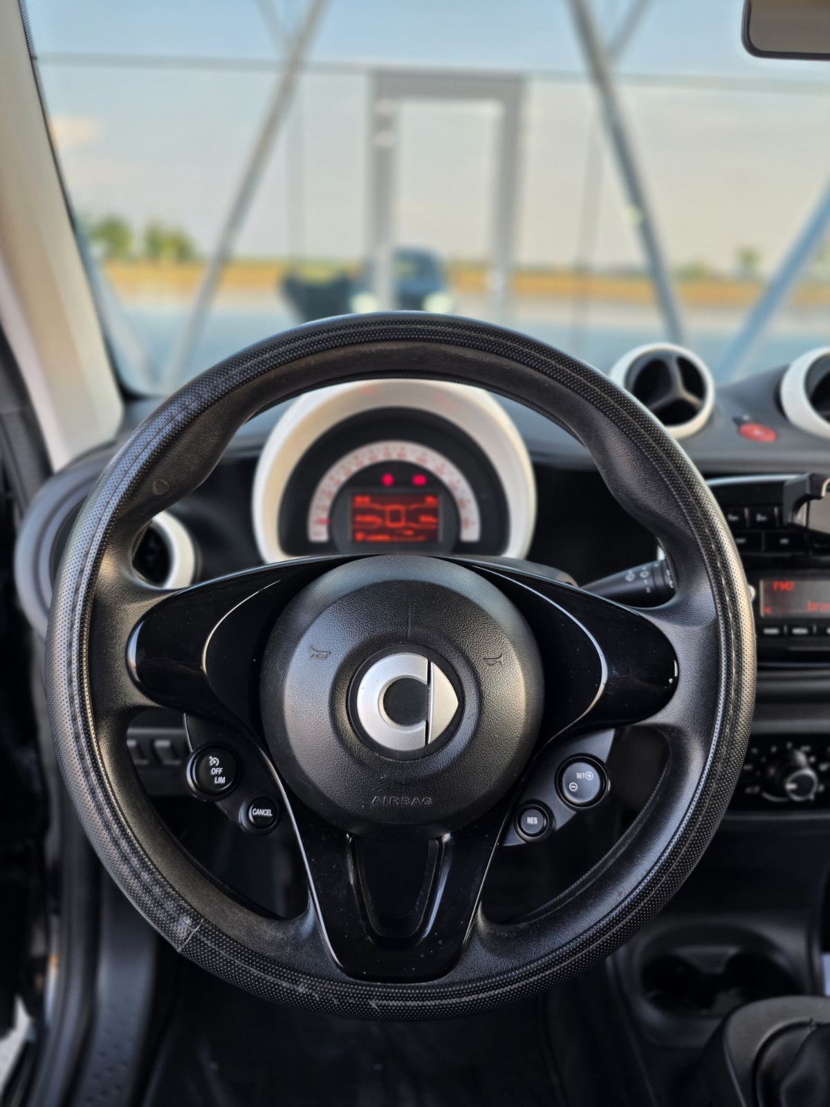 Smart fortwo 1.0 *MOGUĆA ZAMJENA*, fotografija 11
