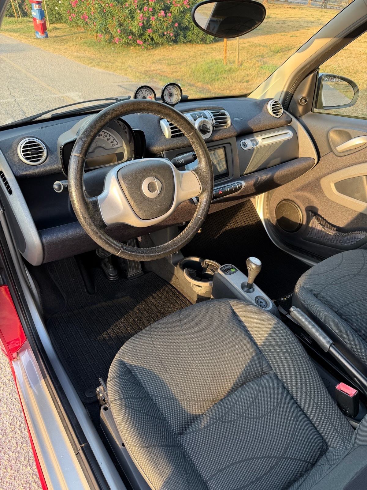 Smart ForTwo 1.0mhd Passion | Servo Volan | Top Stanje | Reg. do 07/27, fotografija 9