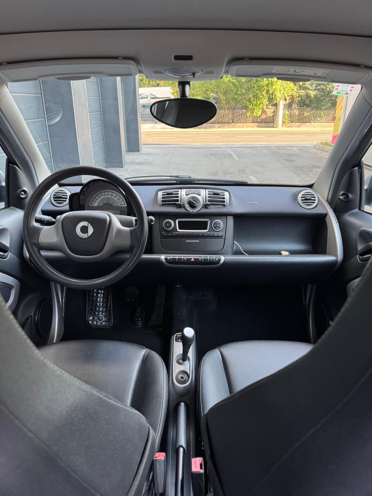 SMART FORTWO //139tkm//prvi vlasnik//klima//odličan//, fotografija 9