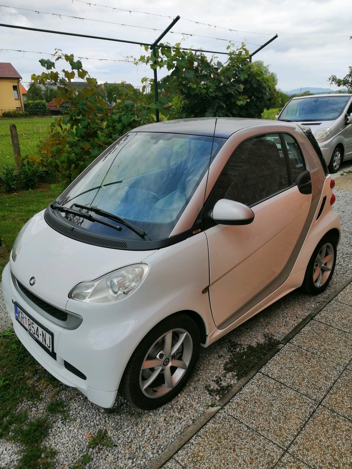 Smart fortwo 2011god.cdi 451 UPRAVO reg.5/27 diesel automatic, fotografija 3