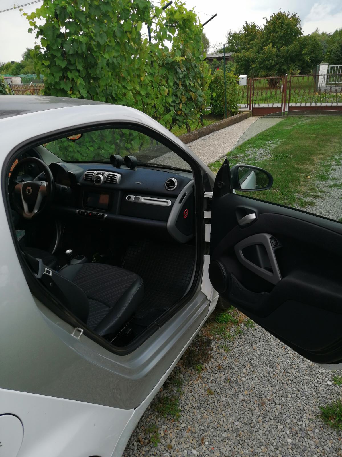 Smart fortwo 2011god.cdi 451 UPRAVO reg.5/27 diesel automatic, fotografija 9