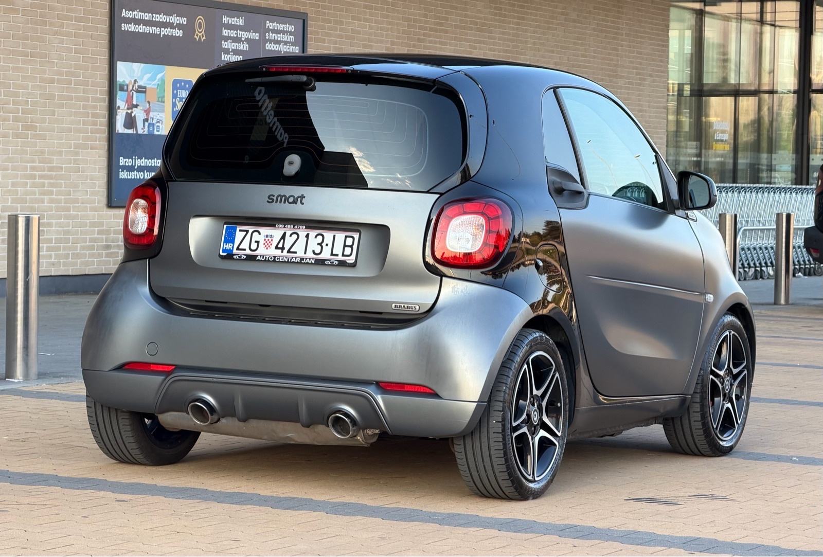 Smart Fortwo 453 - 0.9Turbo/BrabusOptik/66kw/Reg02-2027, fotografija 3
