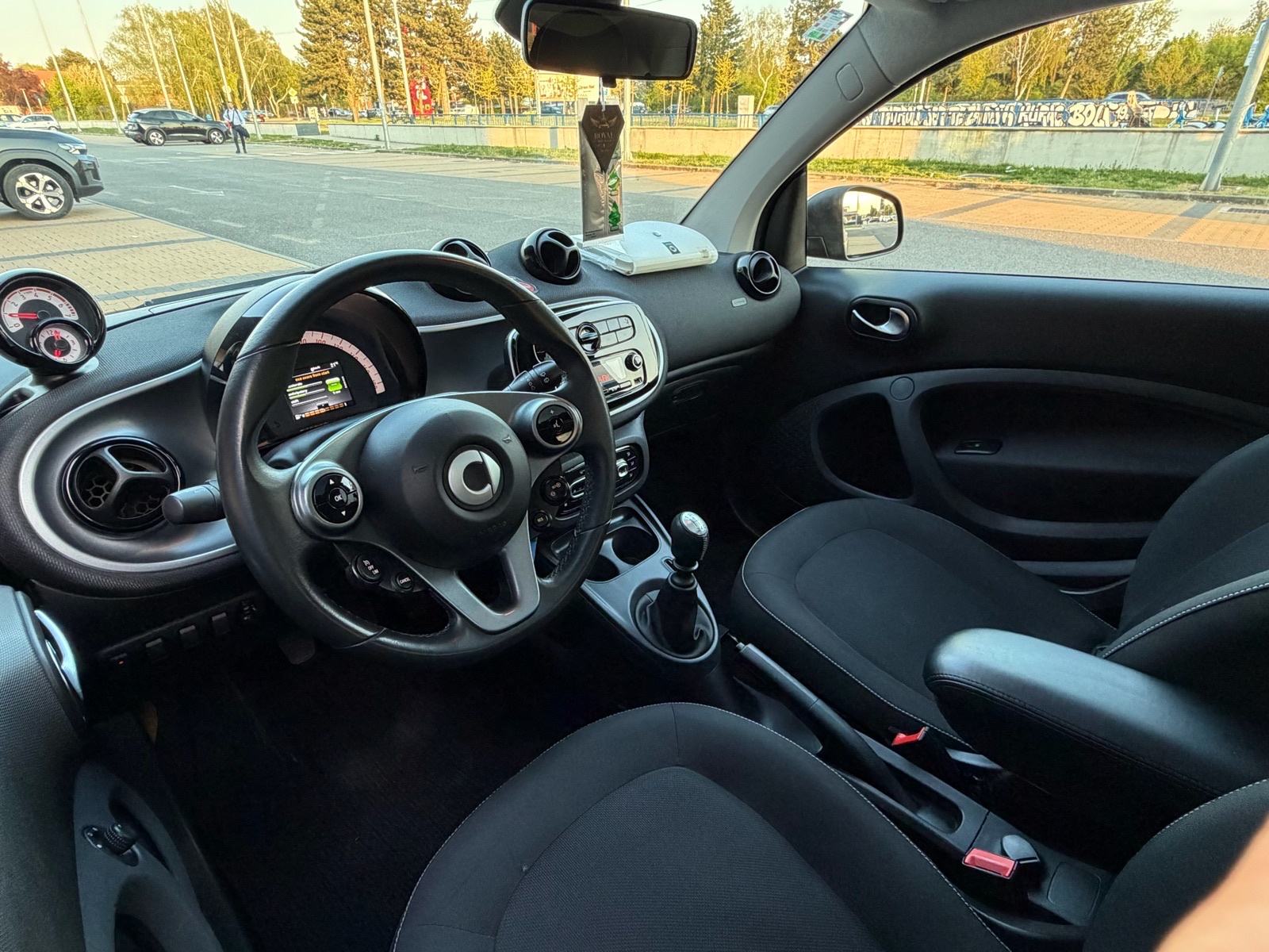 Smart Fortwo 453 - 0.9Turbo/BrabusOptik/66kw/Reg02-2027, fotografija 13