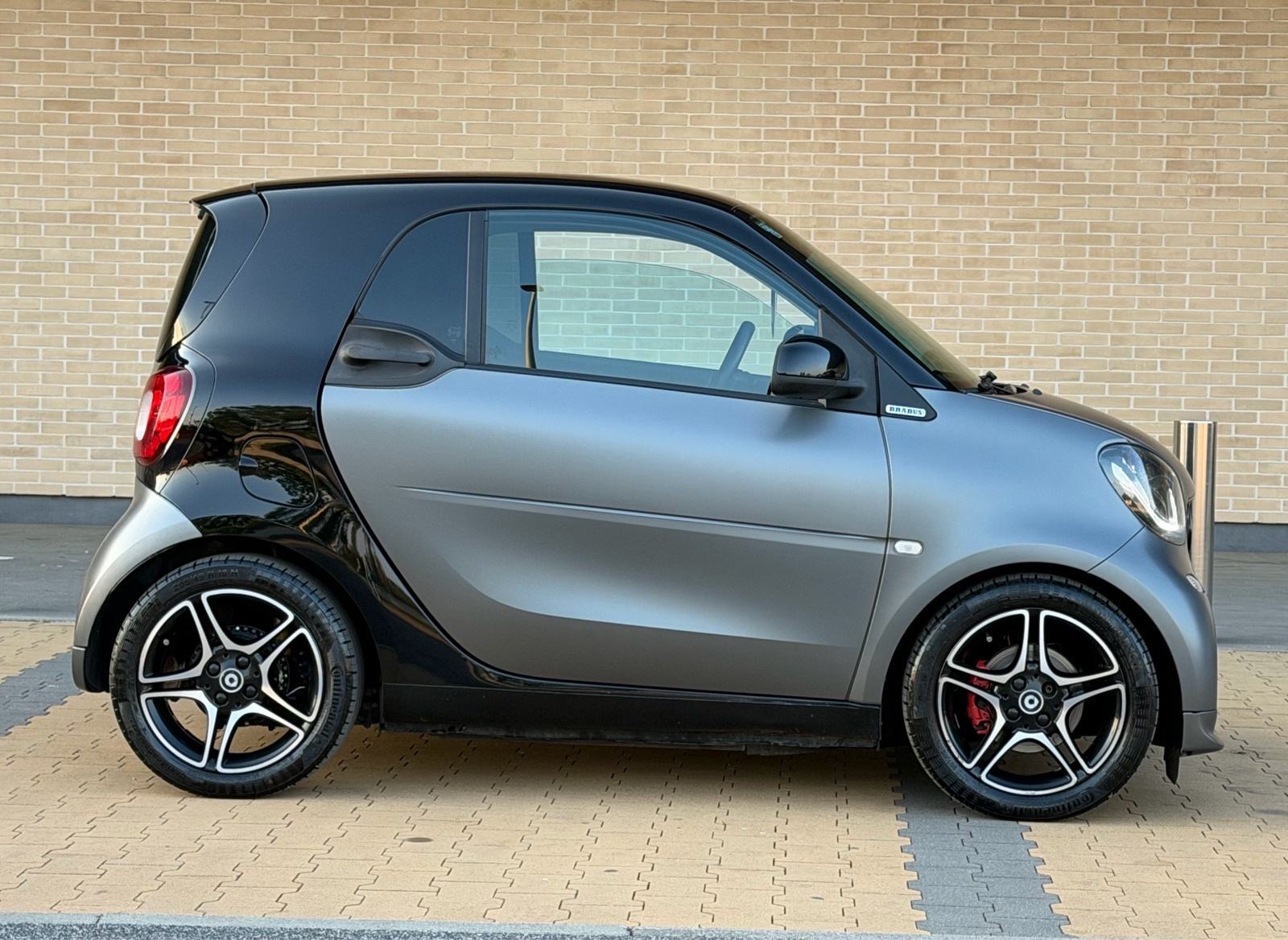 Smart Fortwo 453 - 0.9Turbo/BrabusOptik/66kw/Reg02-2027, fotografija 6