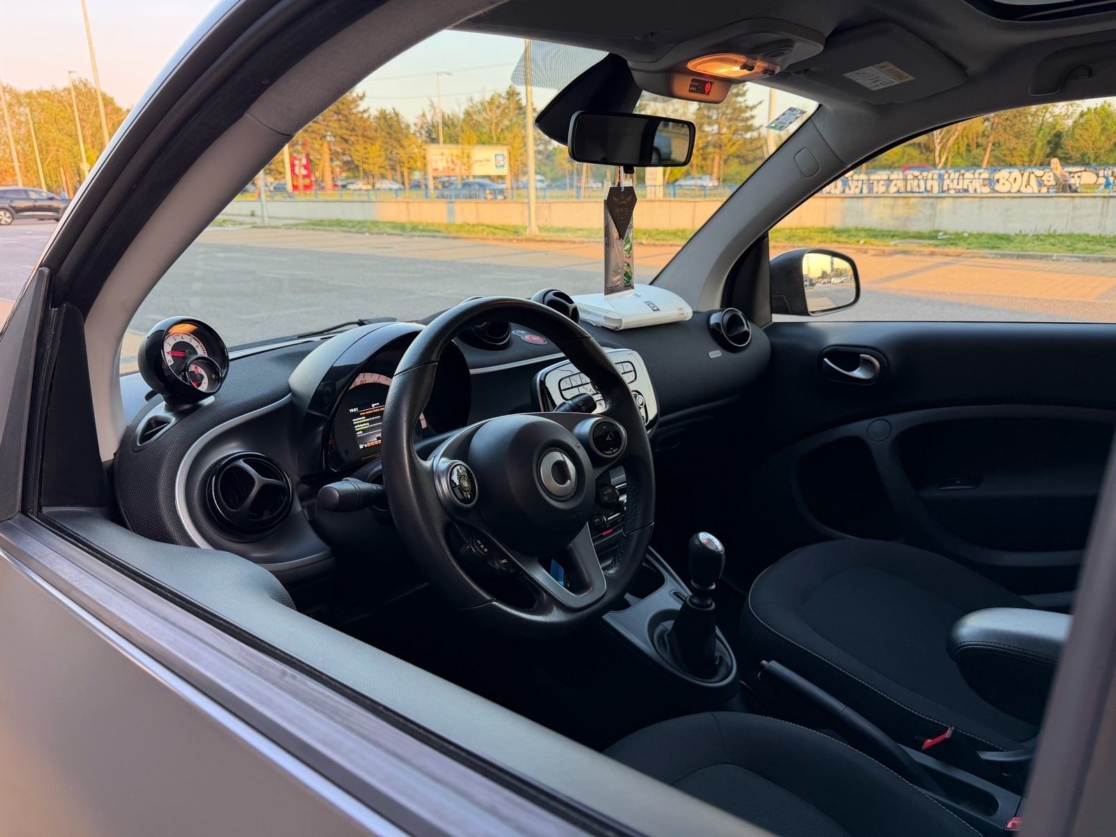 Smart Fortwo 453 - 0.9Turbo/BrabusOptik/66kw/Reg02-2027, fotografija 9