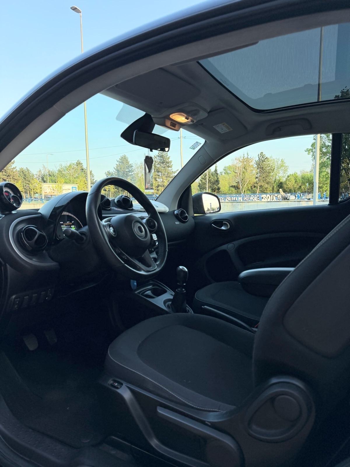 Smart Fortwo 453 - 0.9Turbo/BrabusOptik/66kw/Reg02-2027, fotografija 12