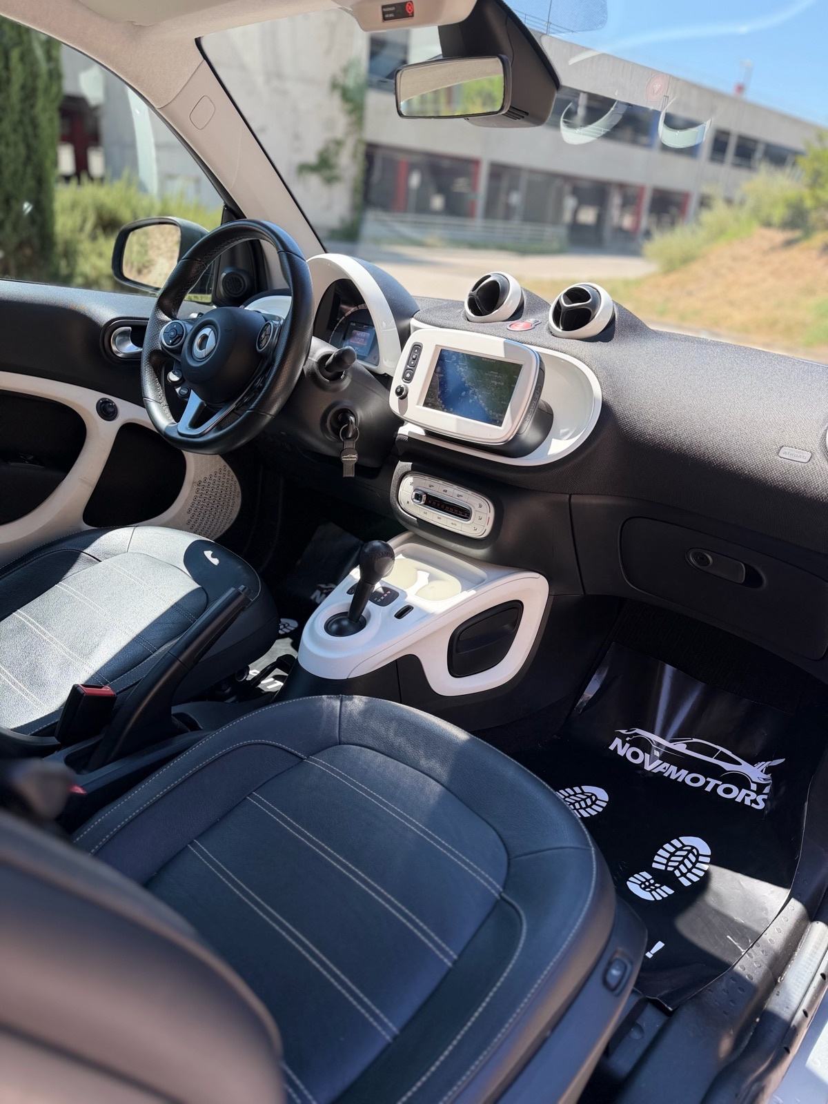 Smart Fortwo Automatik Pano Navi F1 Led PDC, fotografija 8