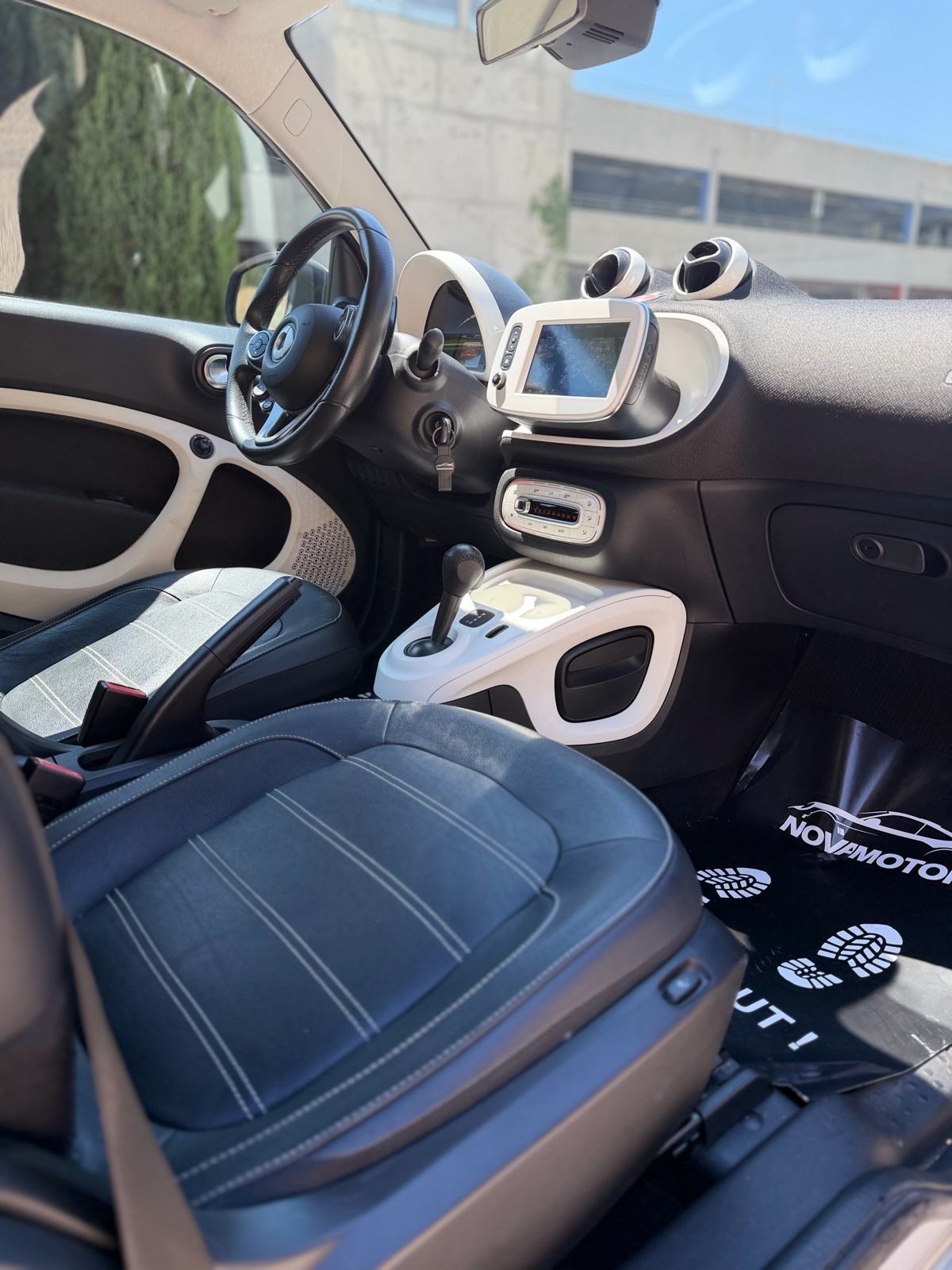 Smart Fortwo Automatik Pano Navi F1 Led PDC, fotografija 9