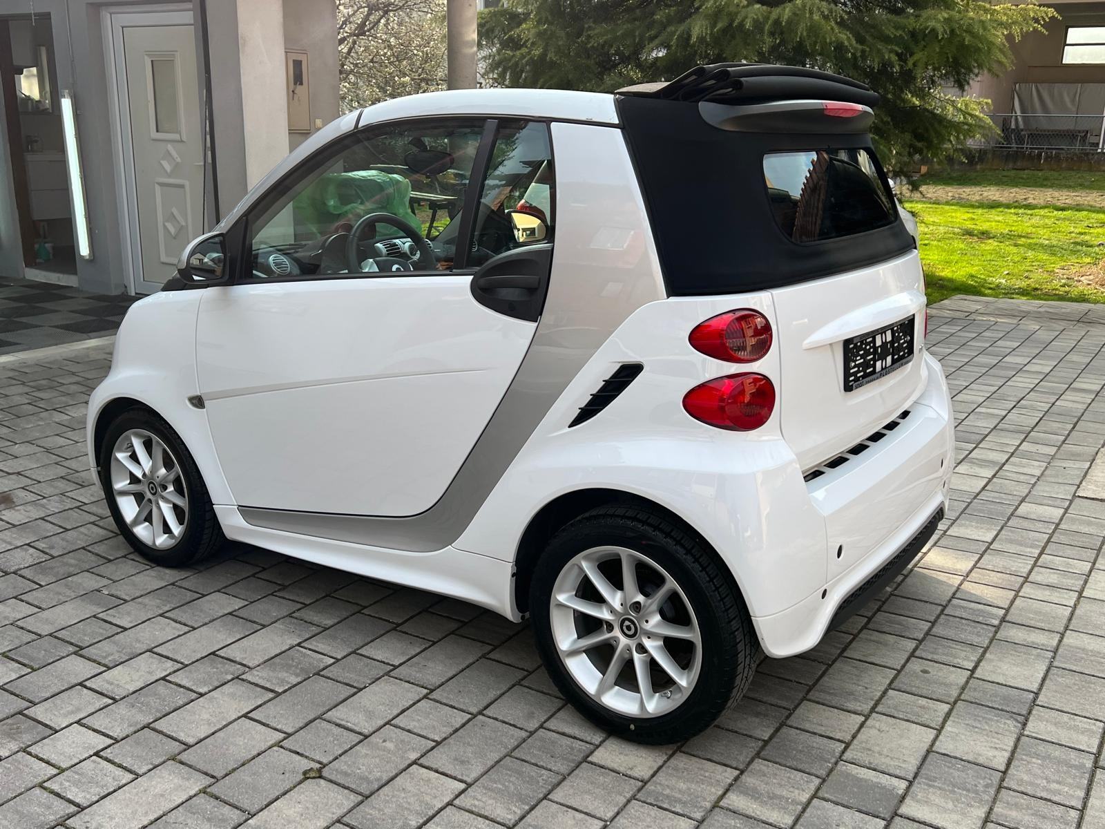 Smart fortwo cabrio 1.0 benzin automatik, fotografija 4