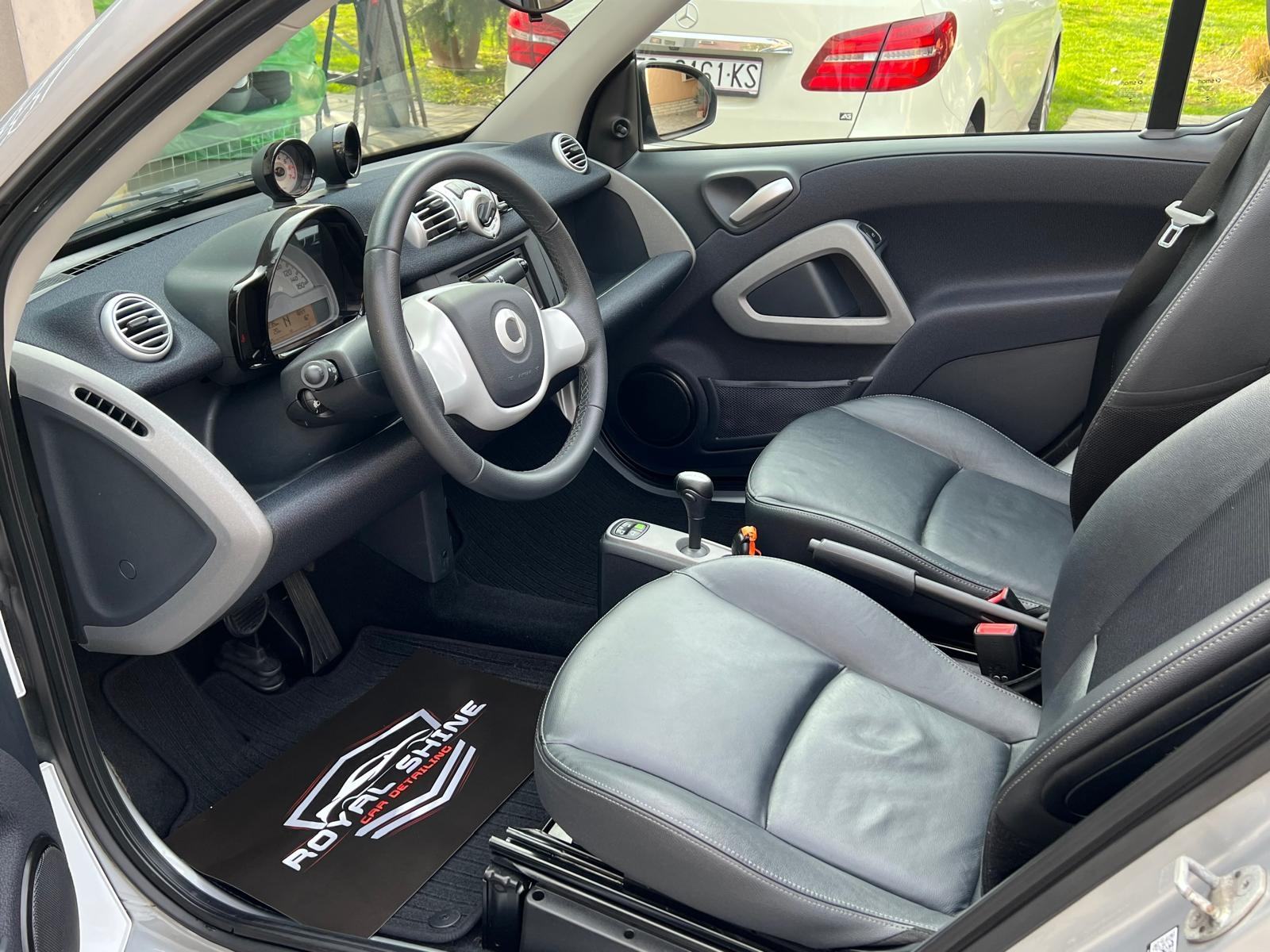 Smart fortwo cabrio 1.0 benzin automatik, fotografija 11