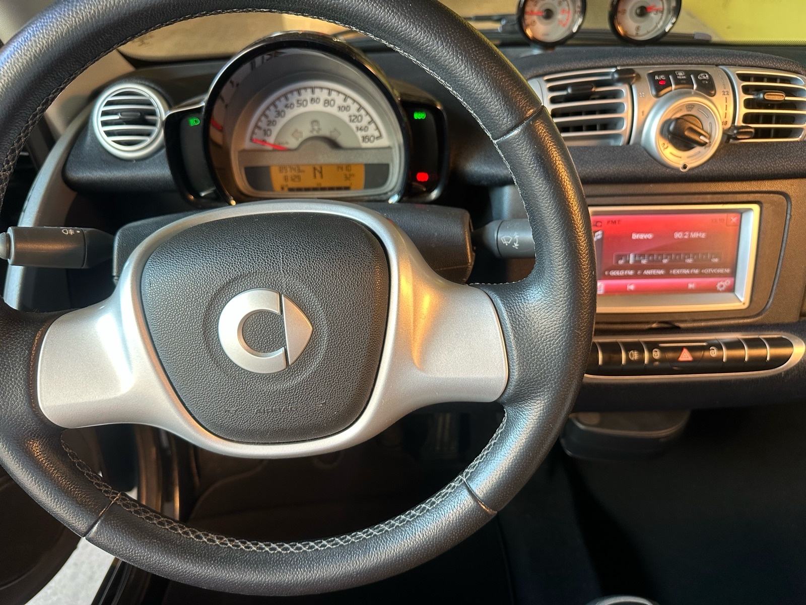Smart fortwo CABRIO, navigacija, SERVO, zamjena za jeftinije uz doplat, fotografija 14