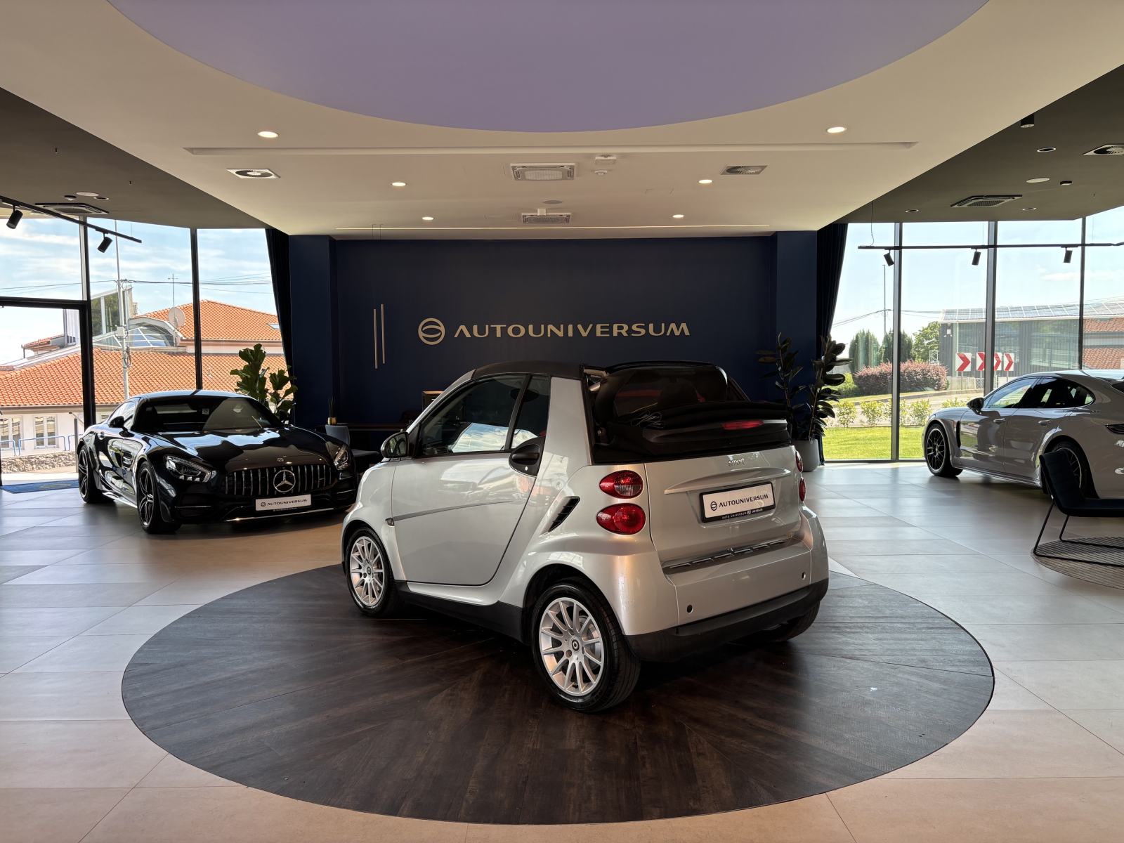 Smart ForTwo Cabrio Passion Automatic - klima, servo, alu 15", fotografija 3