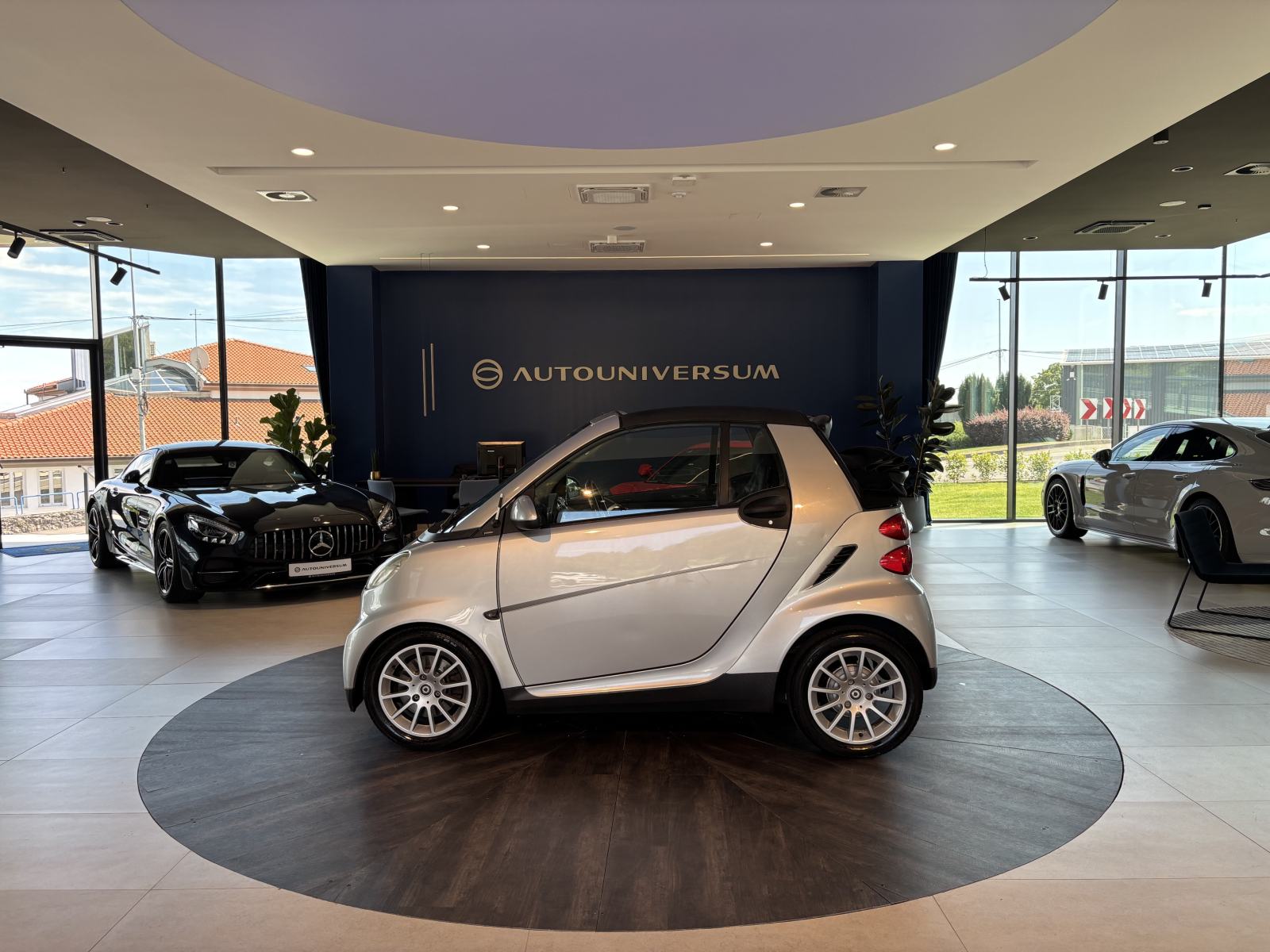 Smart ForTwo Cabrio Passion Automatic - klima, servo, alu 15", fotografija 5