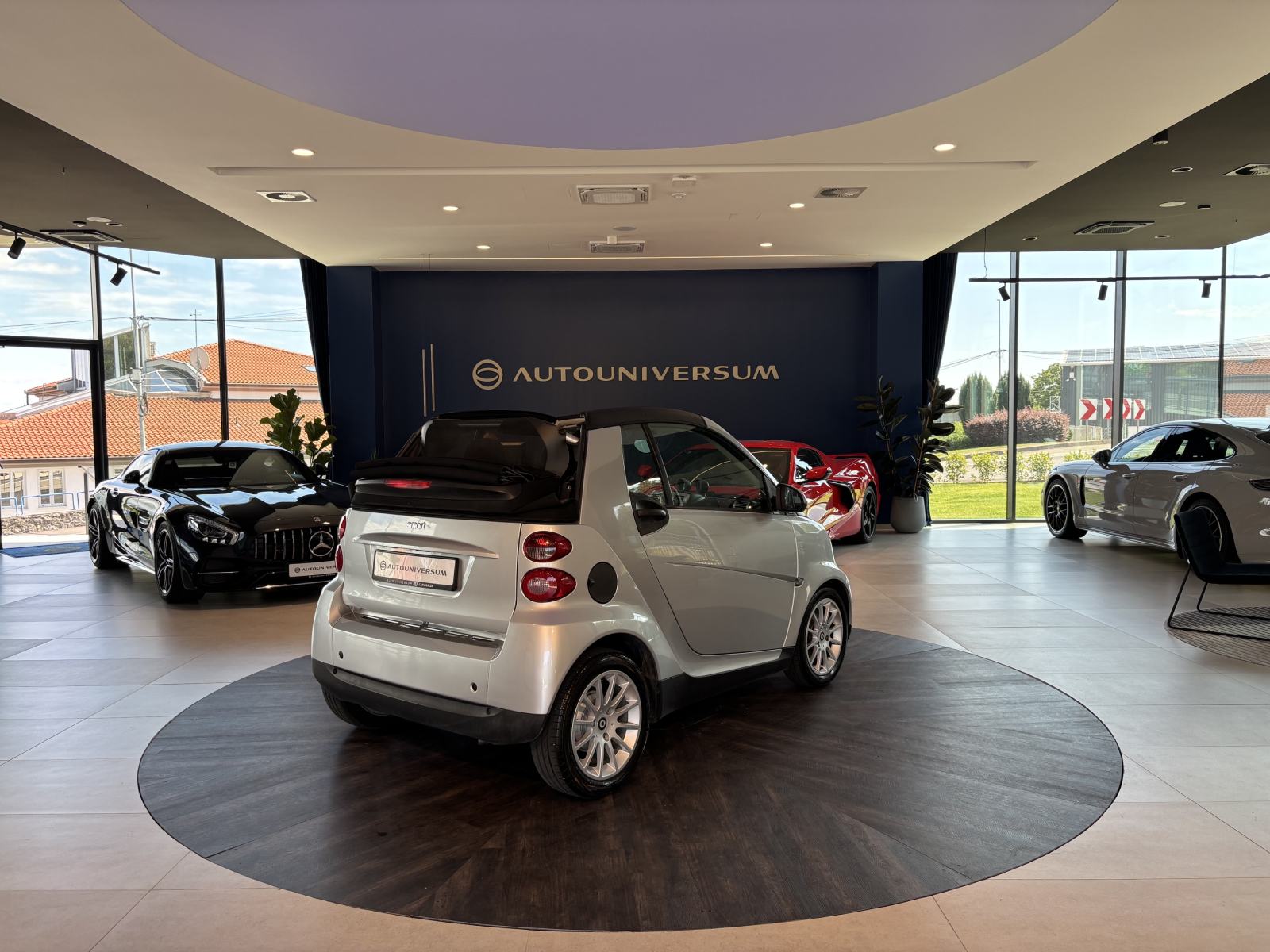 Smart ForTwo Cabrio Passion Automatic - klima, servo, alu 15", fotografija 4