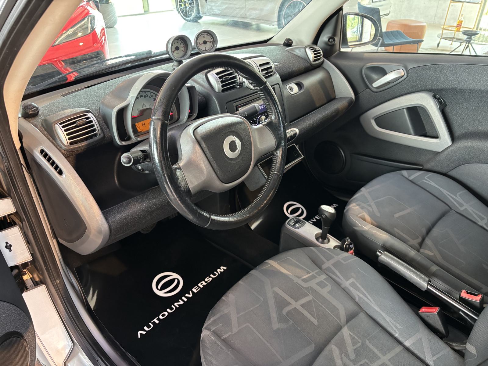Smart ForTwo Cabrio Passion Automatic - klima, servo, alu 15", fotografija 7