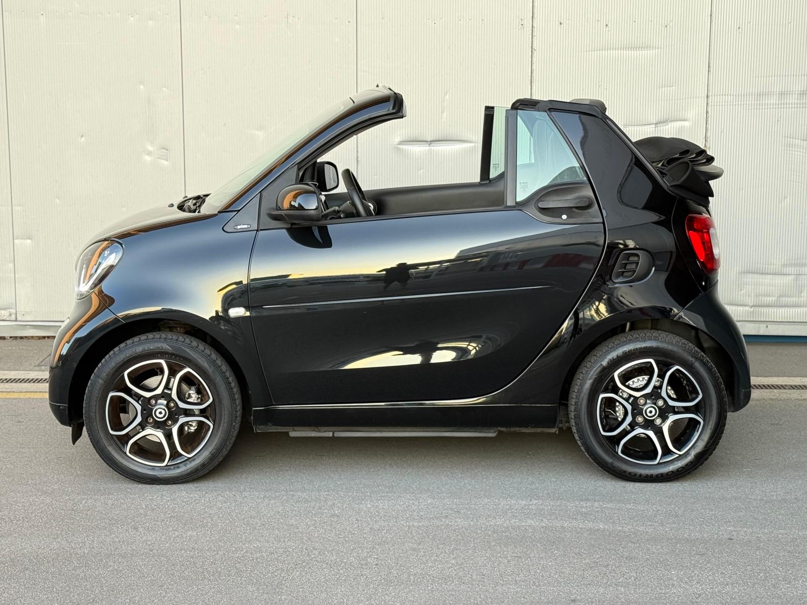 Smart fortwo cabrio TURBO 90KS,NAVI,AUTOMATSKA KLIMA,LED,KOŽA,PDC, fotografija 6