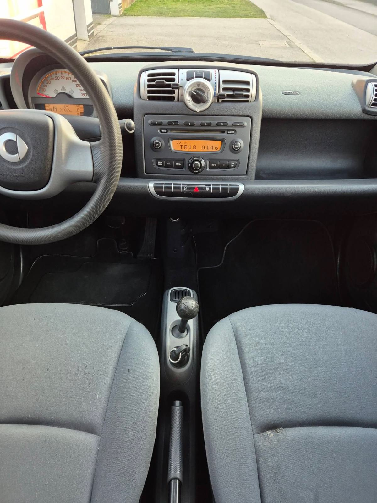 Smart fortwo coupe 0.8 Cdi,savršeno stanje,ko novi, fotografija 12