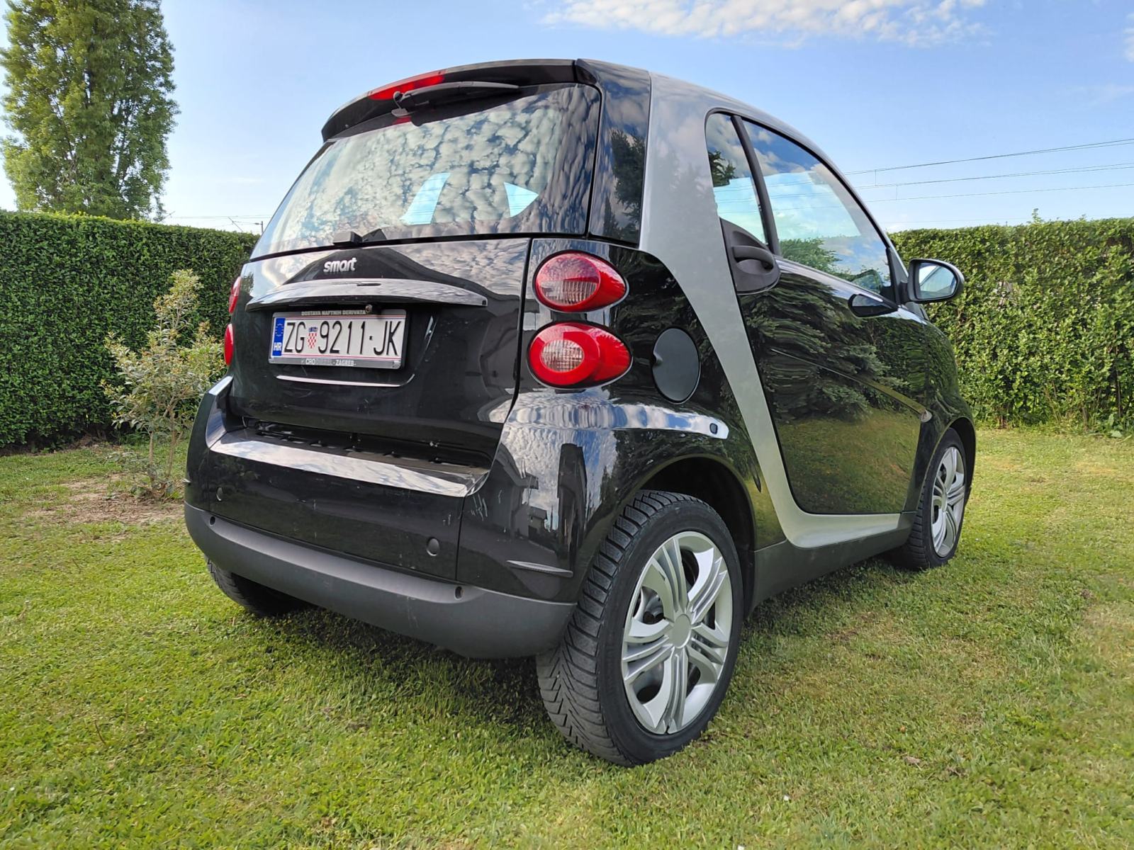 Smart fortwo coupe automatik, pogled izvana - slika 1