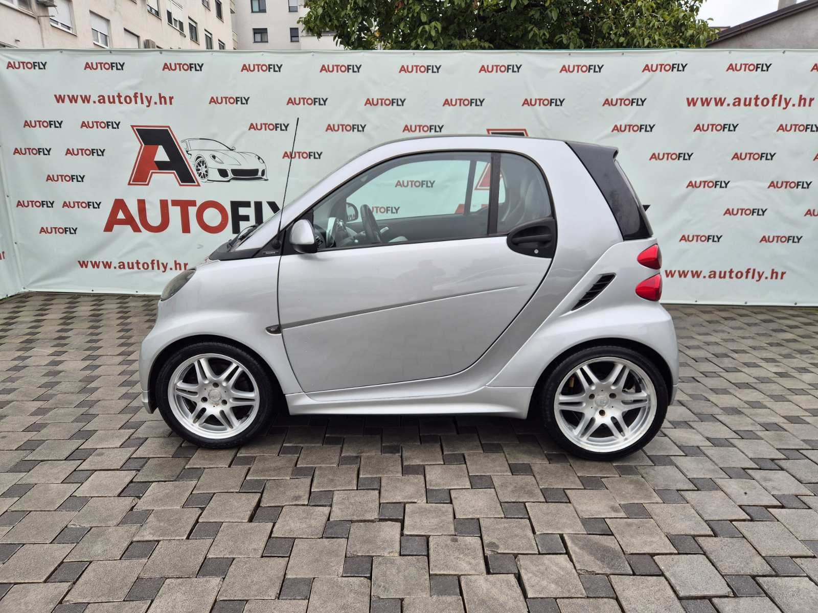 Smart fortwo coupe Brabus, HR auto, Stakleni krov, Koža, Navi, 17"alu, fotografija 4