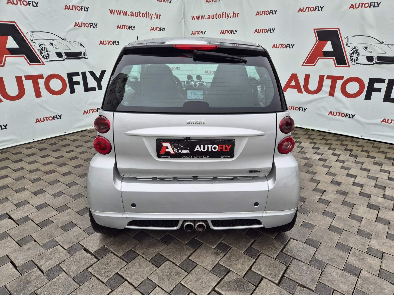 Smart fortwo coupe Brabus, HR auto, Stakleni krov, Koža, Navi, 17"alu, fotografija 7
