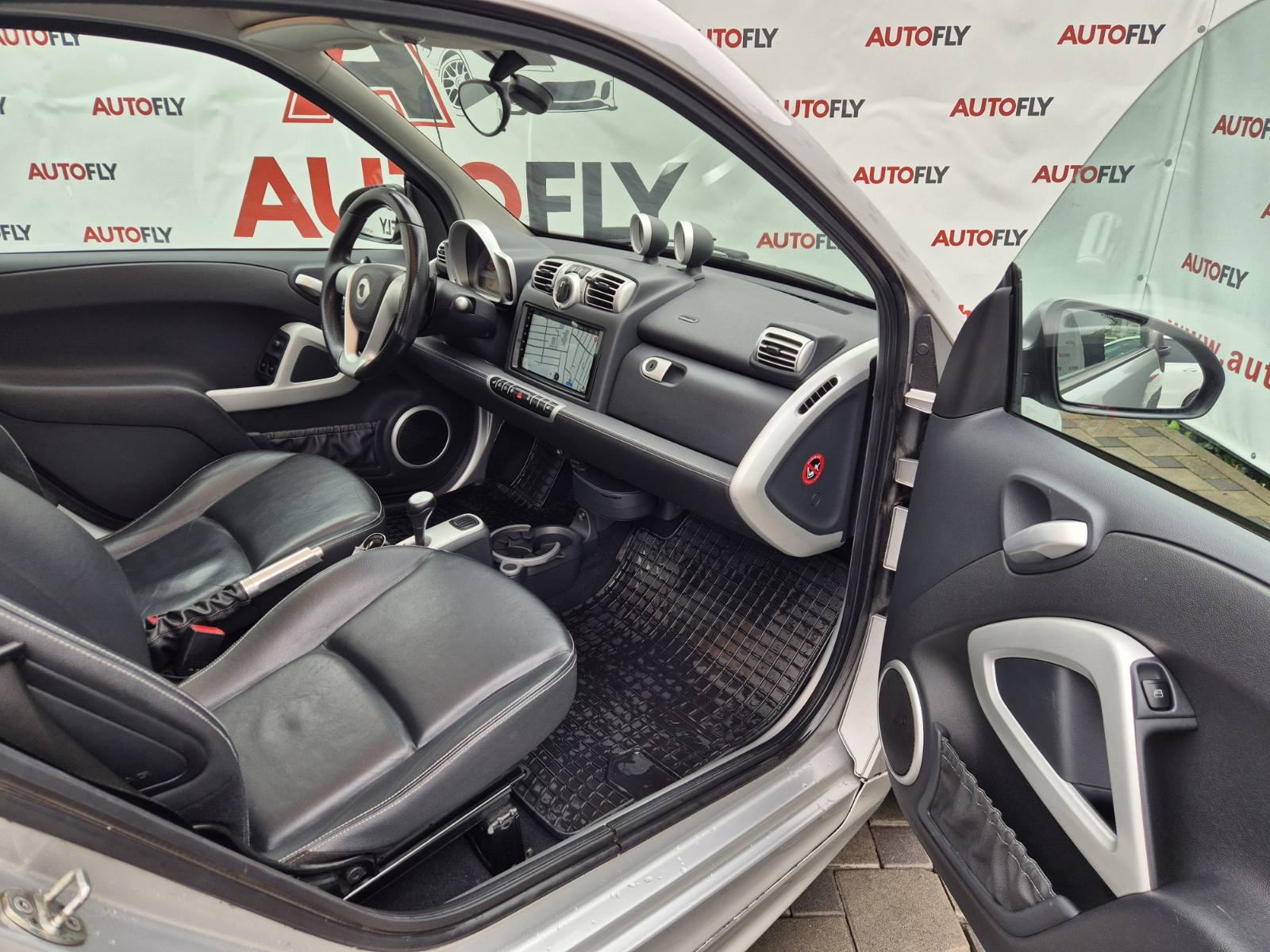 Smart fortwo coupe Brabus, HR auto, Stakleni krov, Koža, Navi, 17"alu, fotografija 13