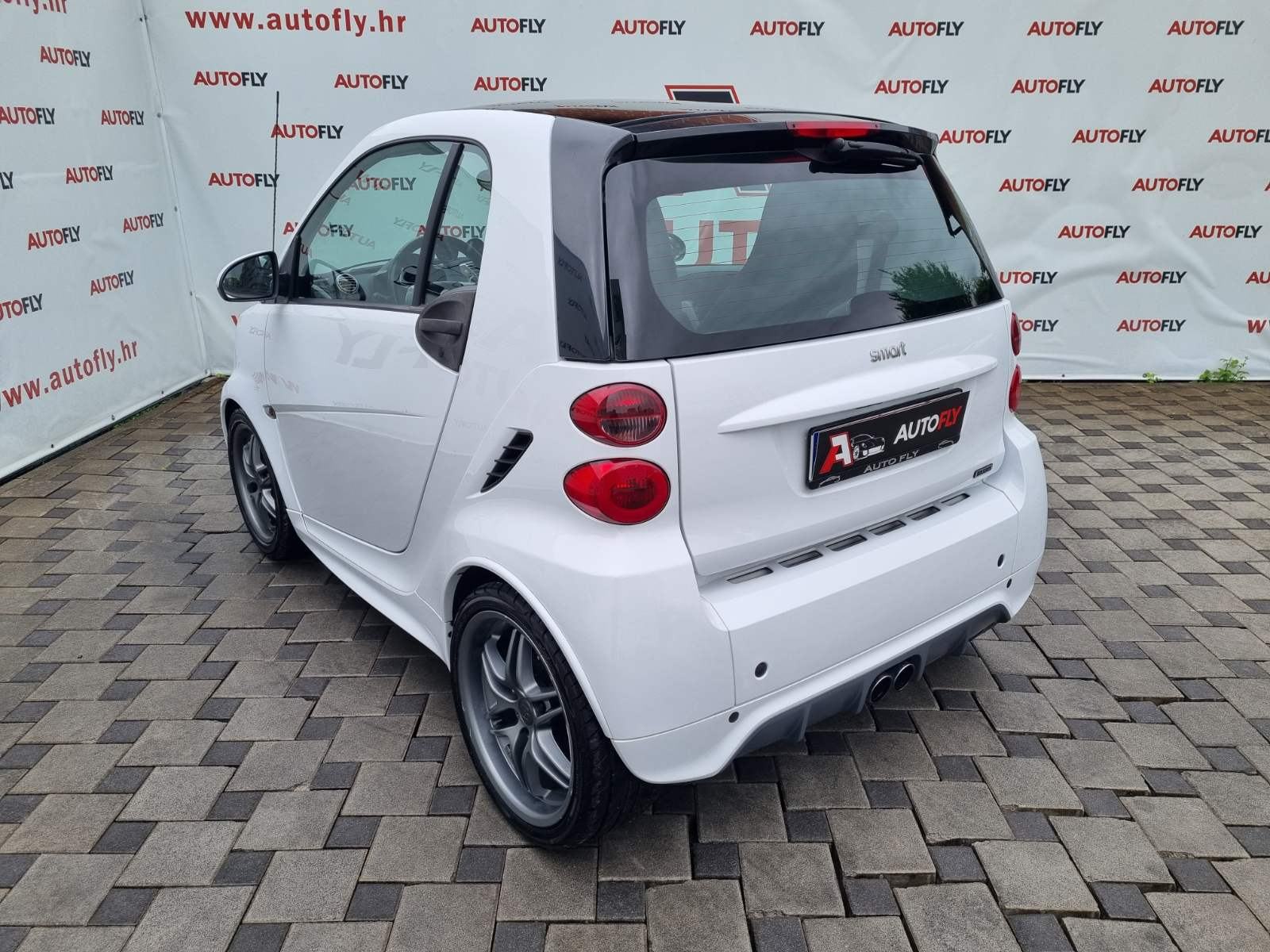Smart fortwo coupe Brabus 102ks, Stakleni krov, Klima, 17"alu, fotografija 6