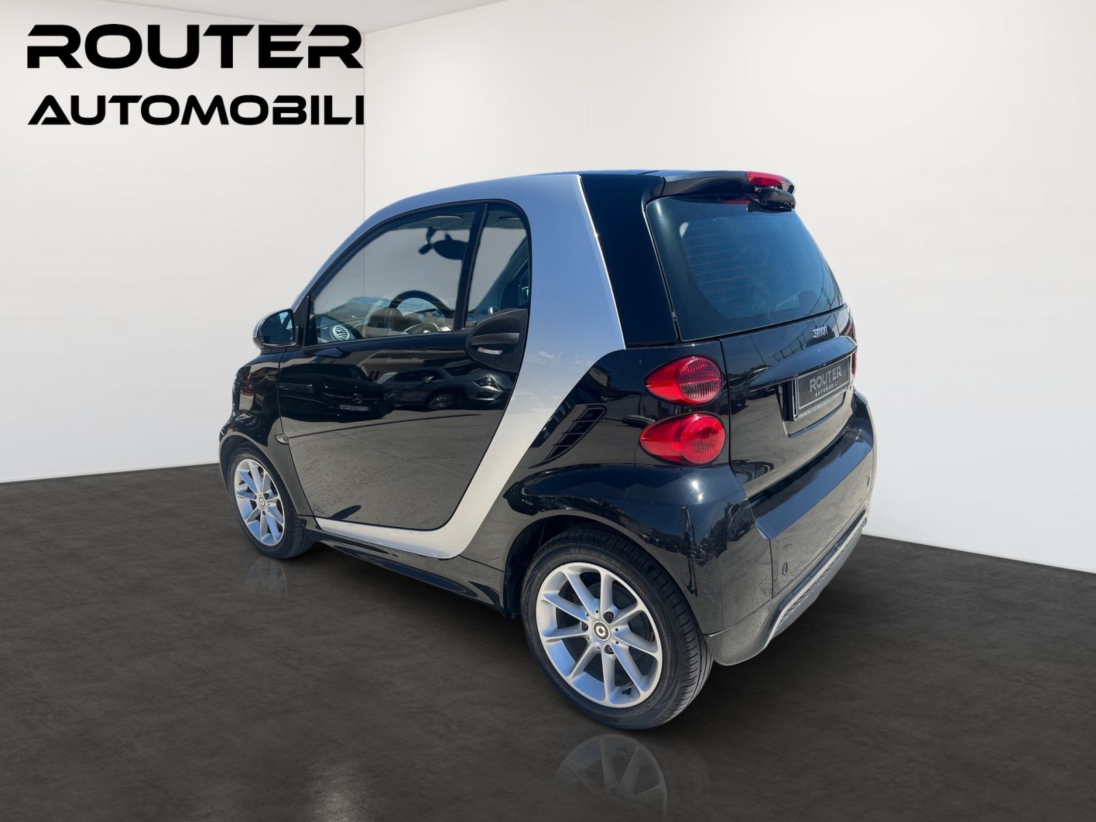 Smart fortwo 1.0 mhd Passion ✨SERVO VOLAN✨ Reg. 03/2027, fotografija 3