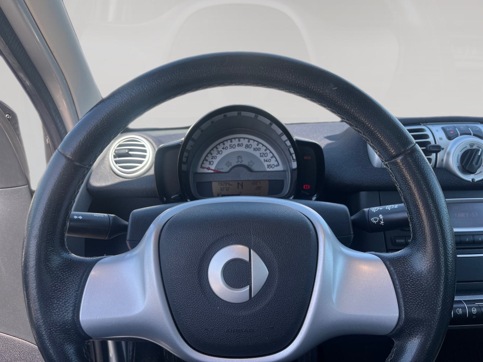 Smart fortwo 1.0 mhd Passion ✨SERVO VOLAN✨ Reg. 03/2027, fotografija 5