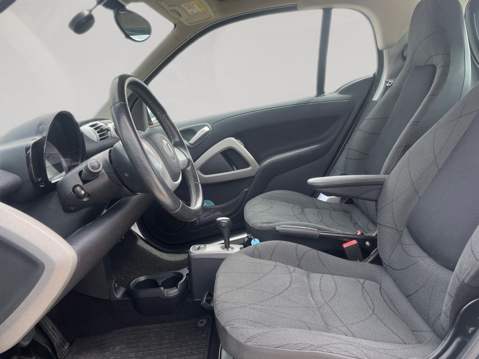 Smart fortwo 1.0 mhd Passion ✨SERVO VOLAN✨ Reg. 03/2027, fotografija 8