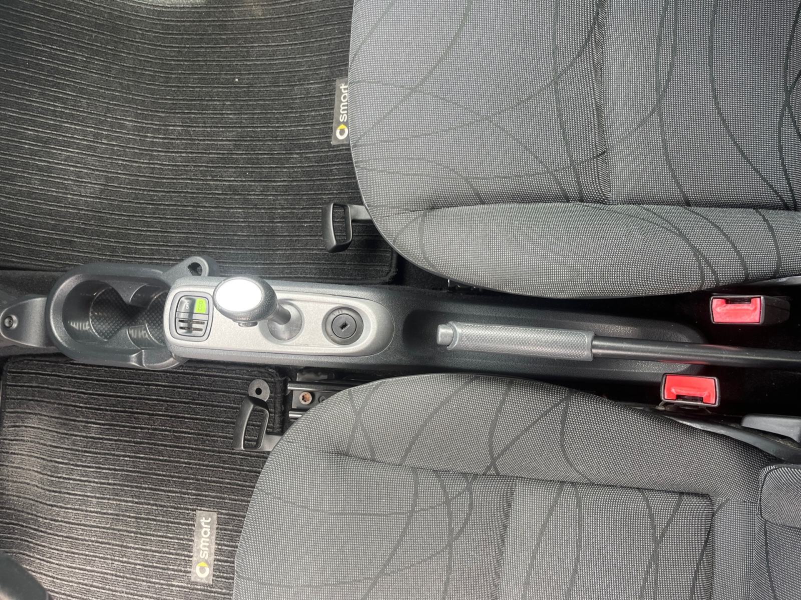 Smart fortwo 1.0 mhd Passion ✨SERVO VOLAN✨ Reg. 03/2027, fotografija 10