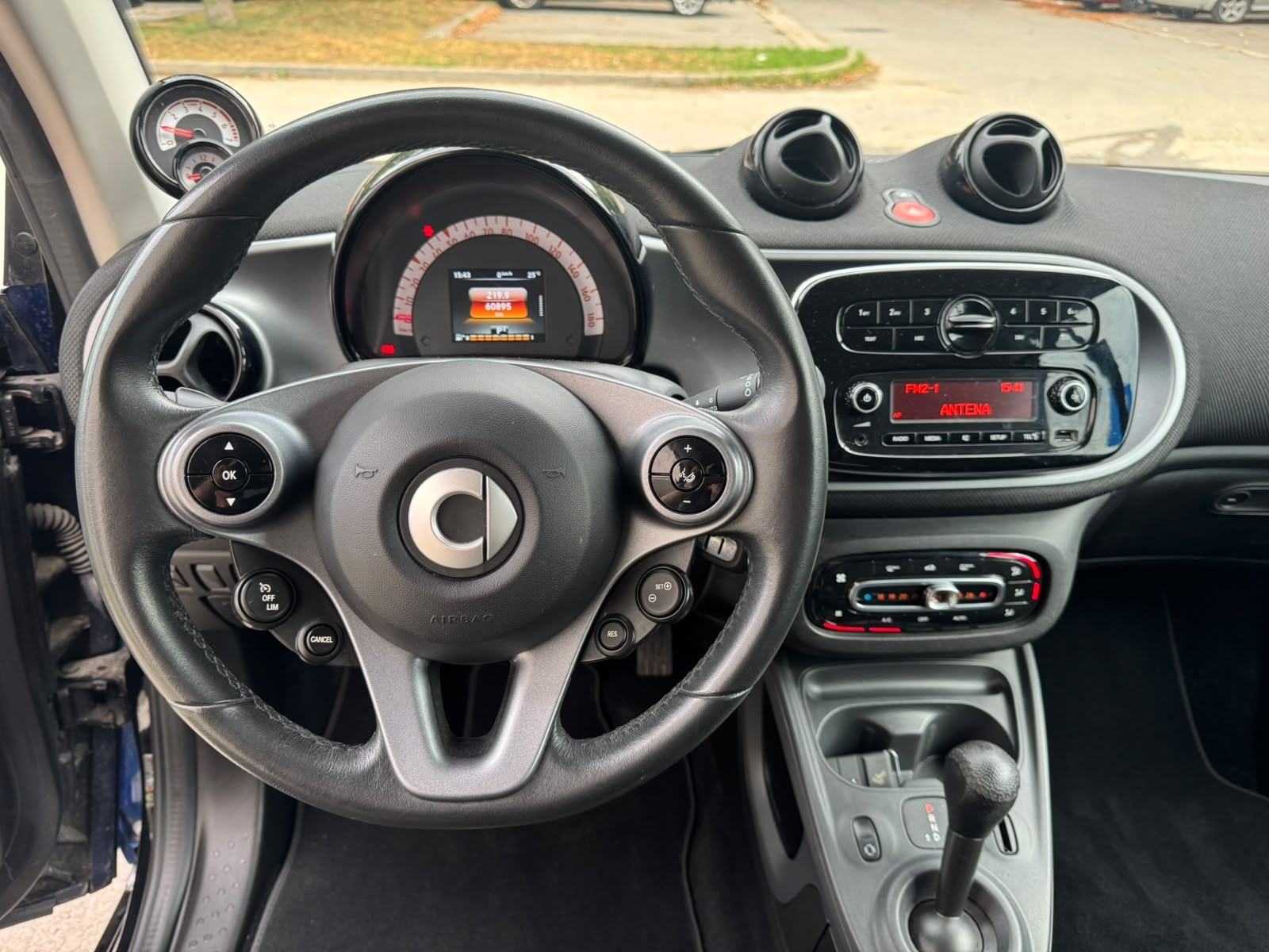 Smart fortwo coupe fortwo automatik, fotografija 11