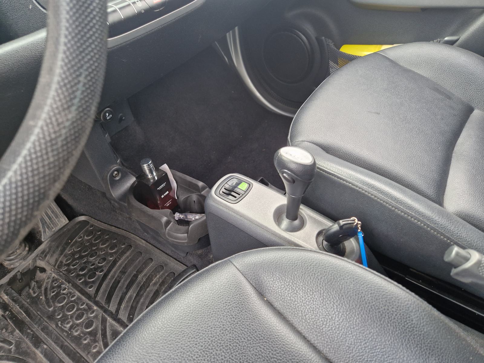 Smart fortwo coupe 2014g automatik,servo, alu+benzinac, fotografija 10