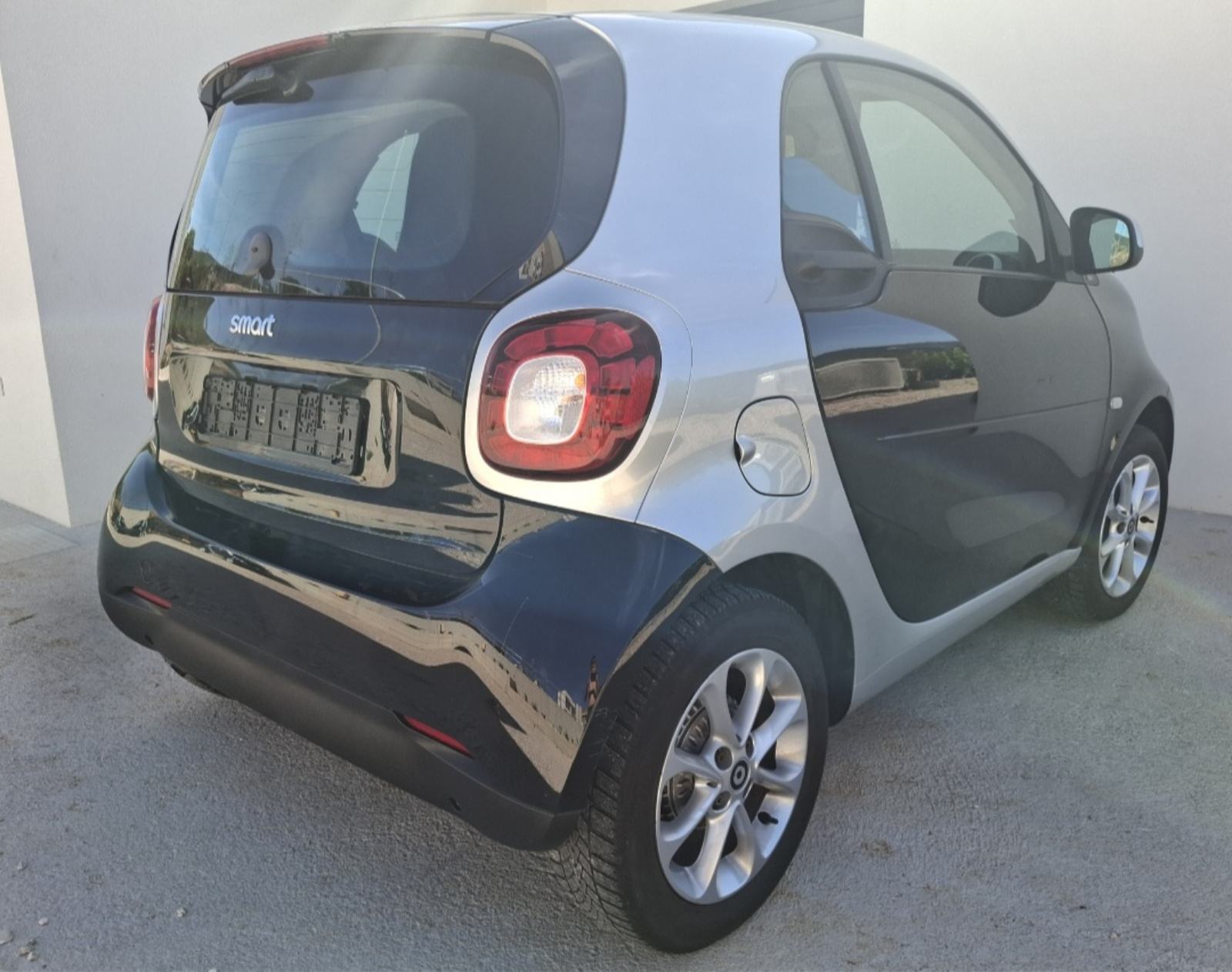 Smart fortwo 453•PRIME • AUTOMATIK,KLIMA,KOŽA,NAVI,LED,ALU...., fotografija 4