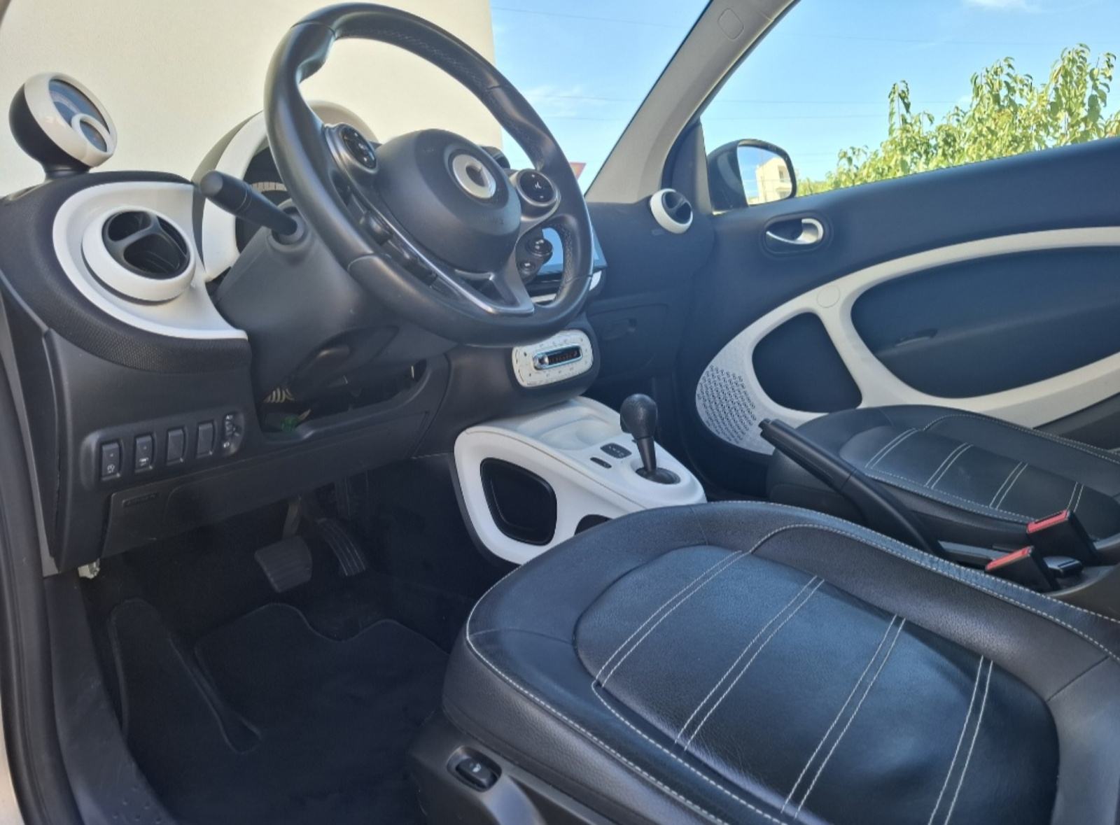 Smart fortwo 453•PRIME • AUTOMATIK,KLIMA,KOŽA,NAVI,LED,ALU...., fotografija 5