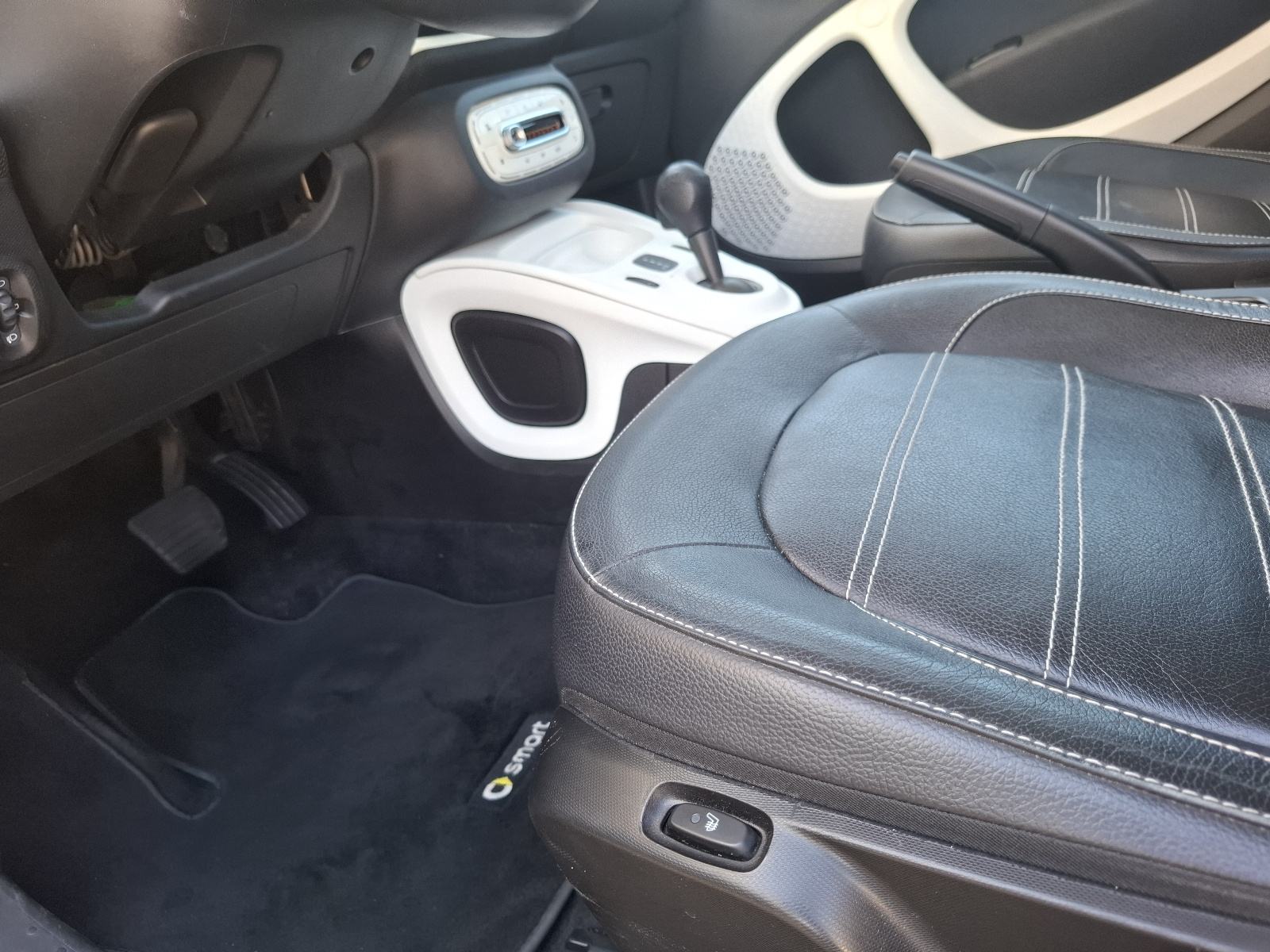 Smart fortwo 453•PRIME • AUTOMATIK,KLIMA,KOŽA,NAVI,LED,ALU...., fotografija 7